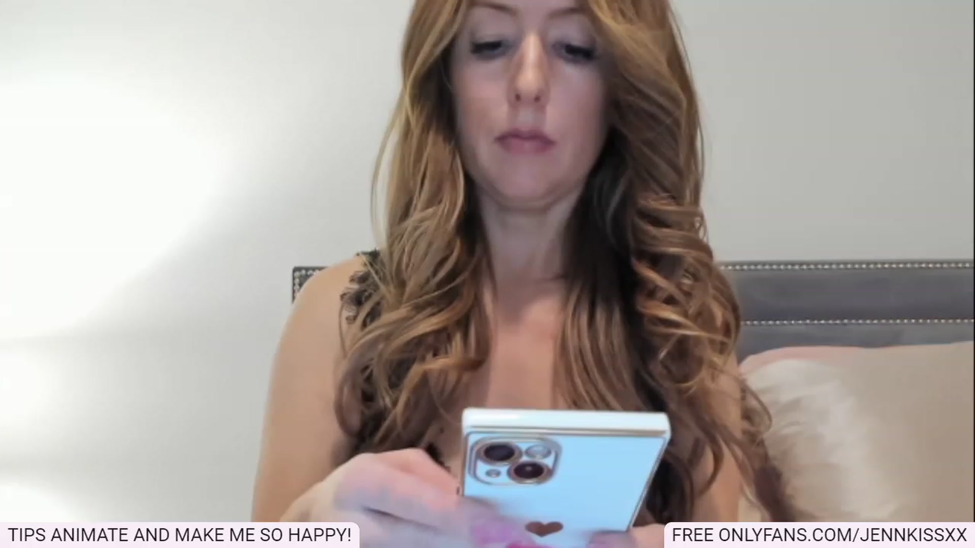 Gallery image thumbnail from Jenn_Kiss's myfreecams stream on, 12/03/2022, 08:56 image 5 of 20