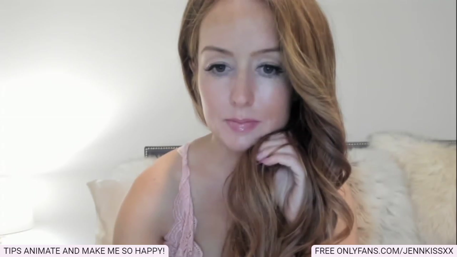 Gallery image thumbnail from Jenn_Kiss's myfreecams stream on, 12/11/2022, 07:25 image 18 of 20