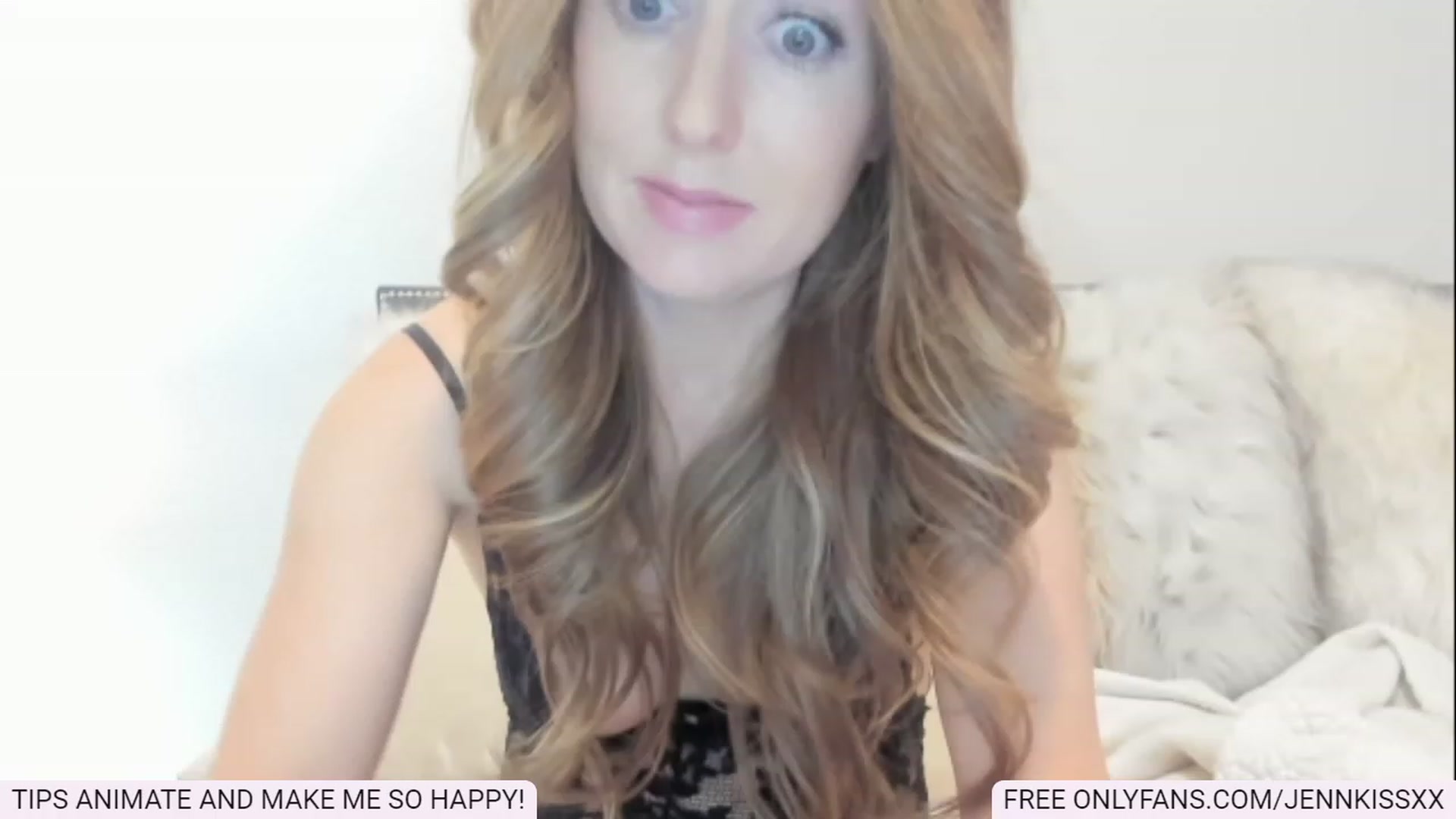 Gallery image thumbnail from Jenn_Kiss's myfreecams stream on, 12/12/2022, 06:53 image 8 of 20
