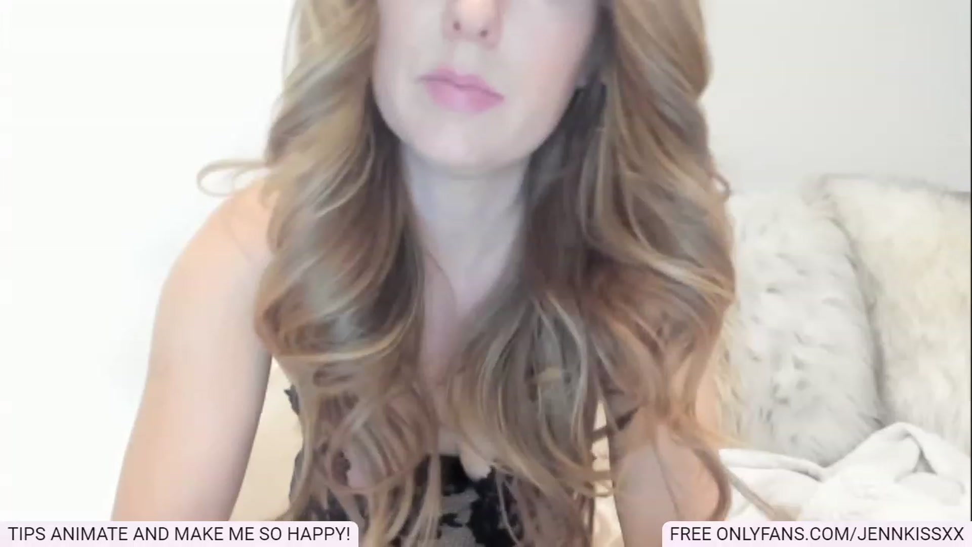 Gallery image thumbnail from Jenn_Kiss's myfreecams stream on, 12/12/2022, 06:53 image 18 of 20