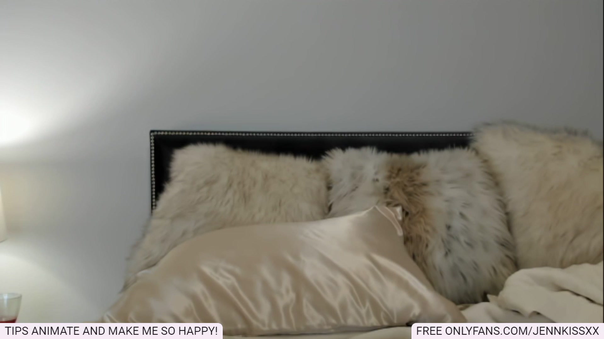 Gallery image thumbnail from Jenn_Kiss's myfreecams stream on, 12/16/2022, 08:35 image 11 of 20