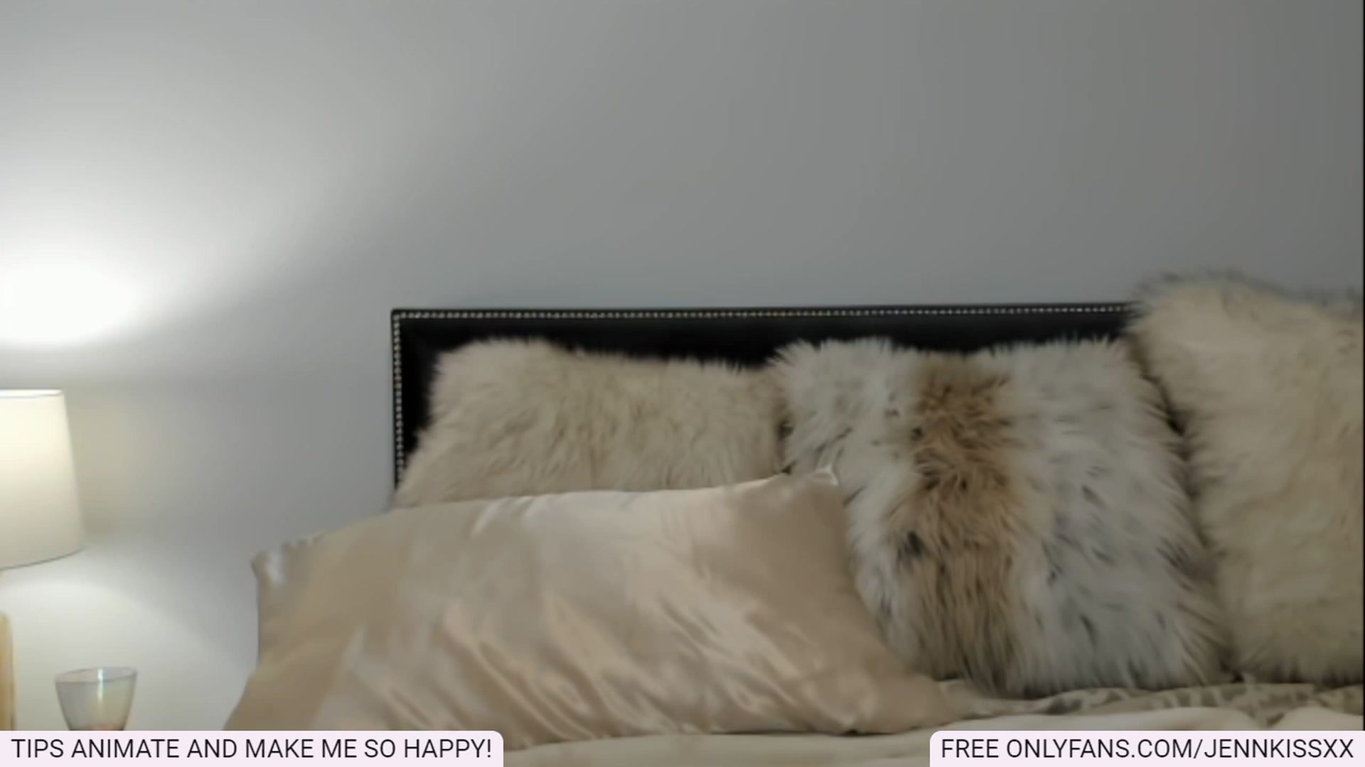 Gallery image thumbnail from Jenn_Kiss's myfreecams stream on, 12/16/2022, 09:18 image 16 of 20