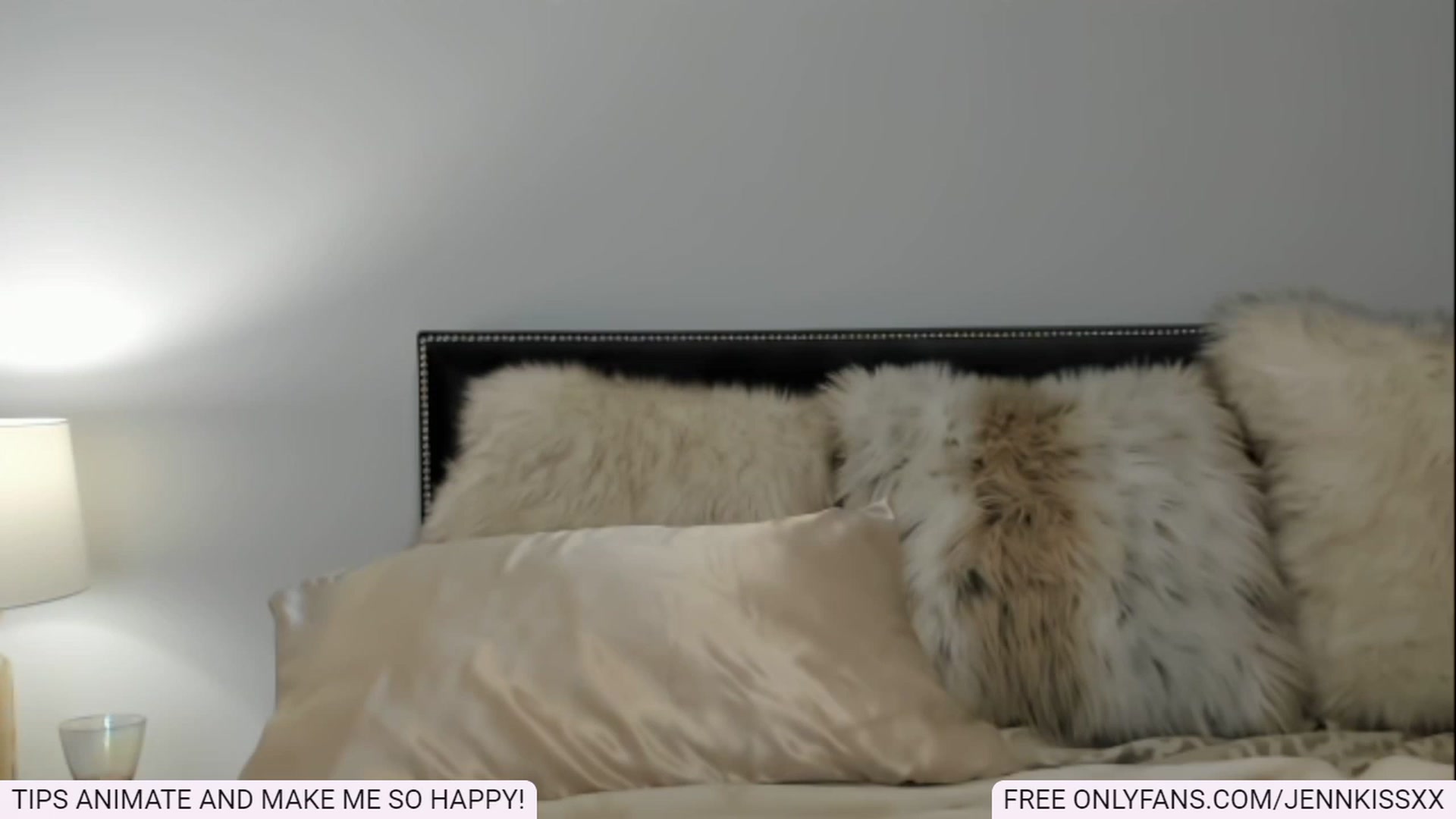 Gallery image thumbnail from Jenn_Kiss's myfreecams stream on, 12/16/2022, 09:18 image 17 of 20