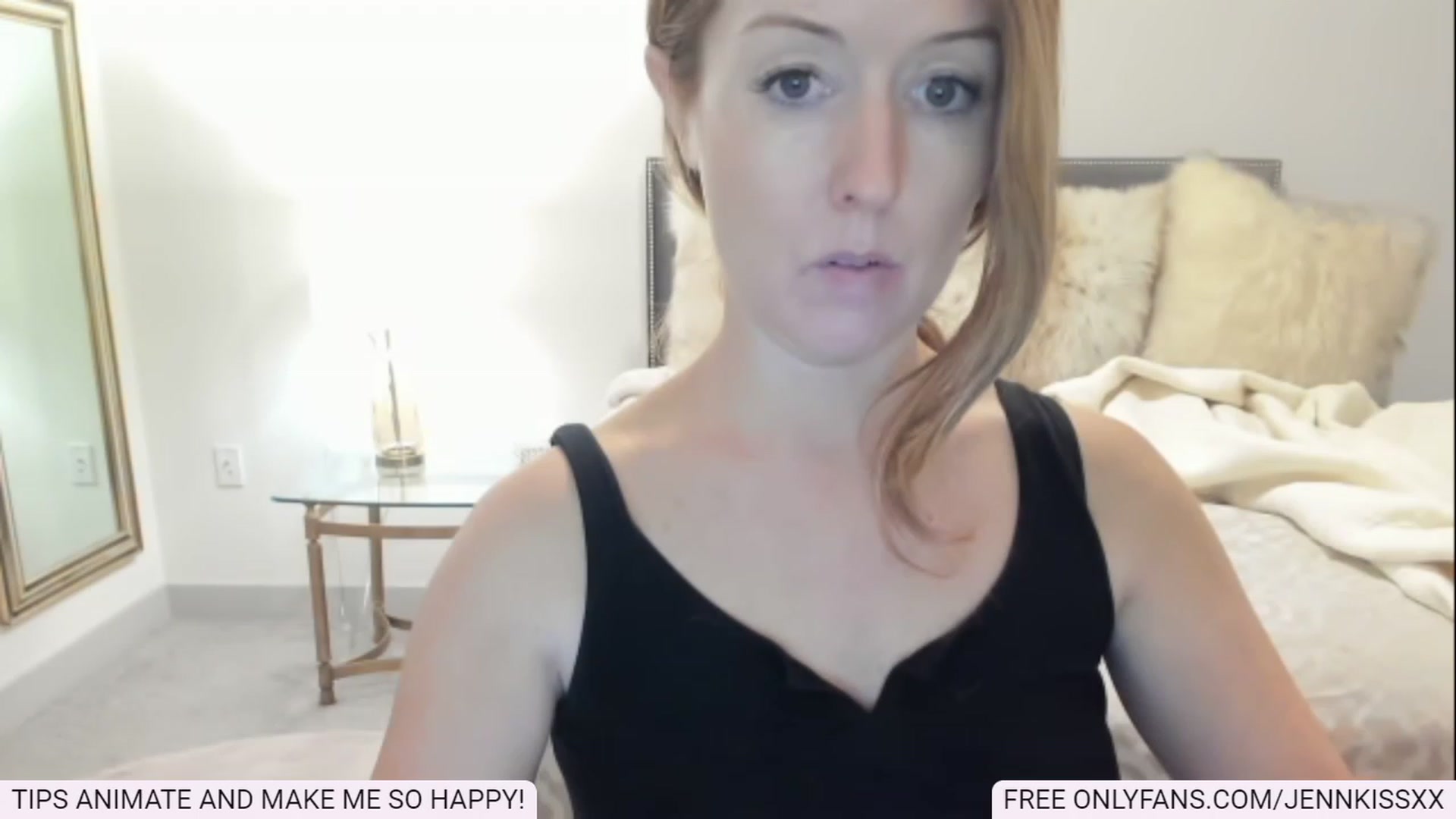Gallery image thumbnail from Jenn_Kiss's myfreecams stream on, 12/21/2022, 02:21 image 13 of 20