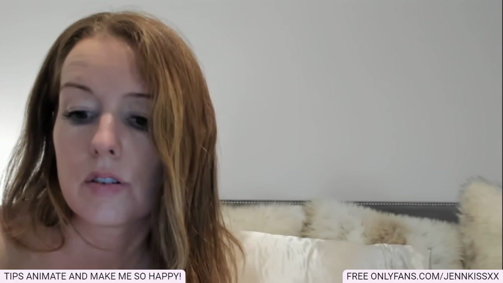 Gallery image thumbnail from Jenn_Kiss's myfreecams stream on, 12/21/2022, 03:53 image 2 of 20