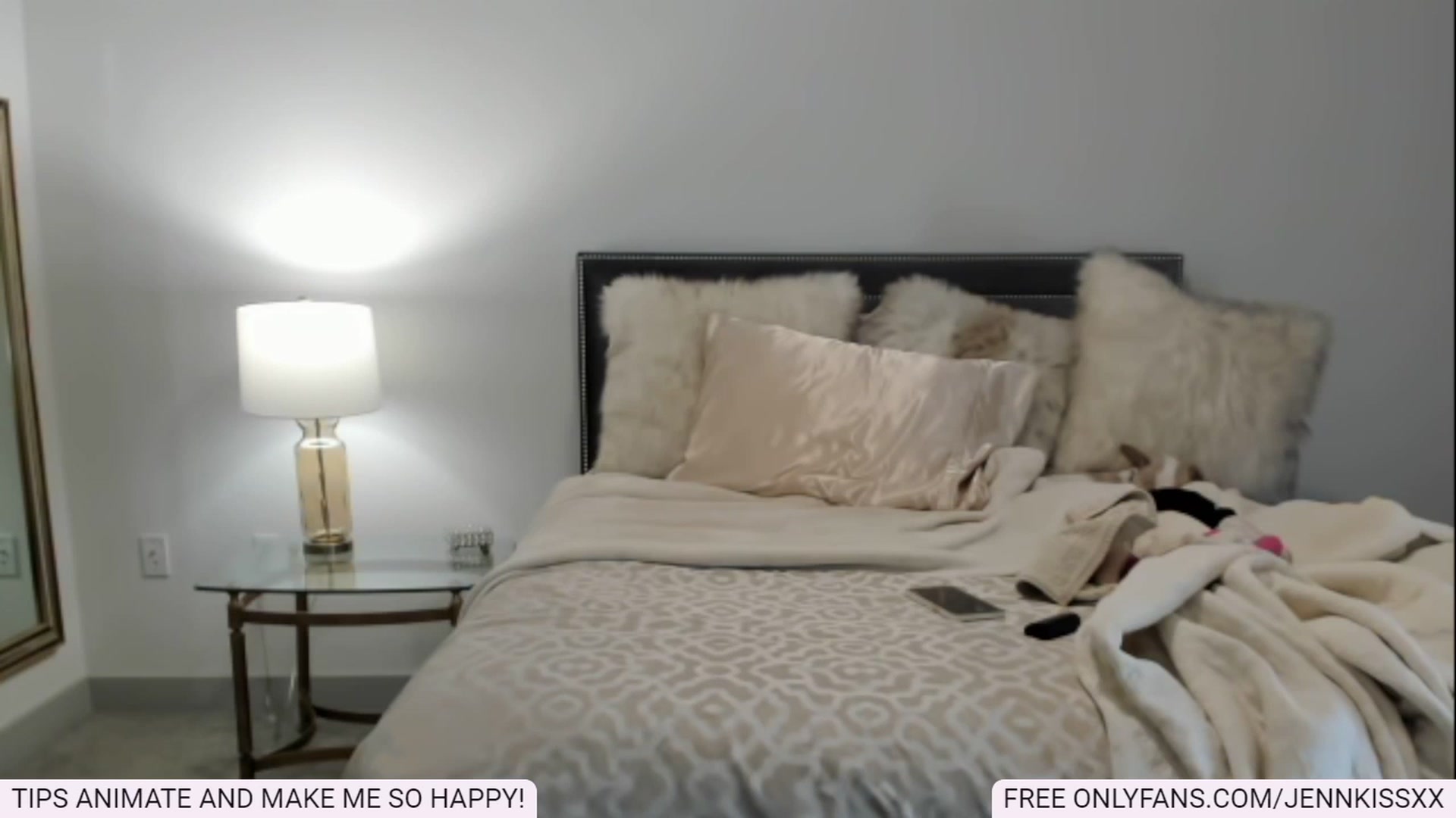 Gallery image thumbnail from Jenn_Kiss's myfreecams stream on, 12/21/2022, 03:53 image 18 of 20