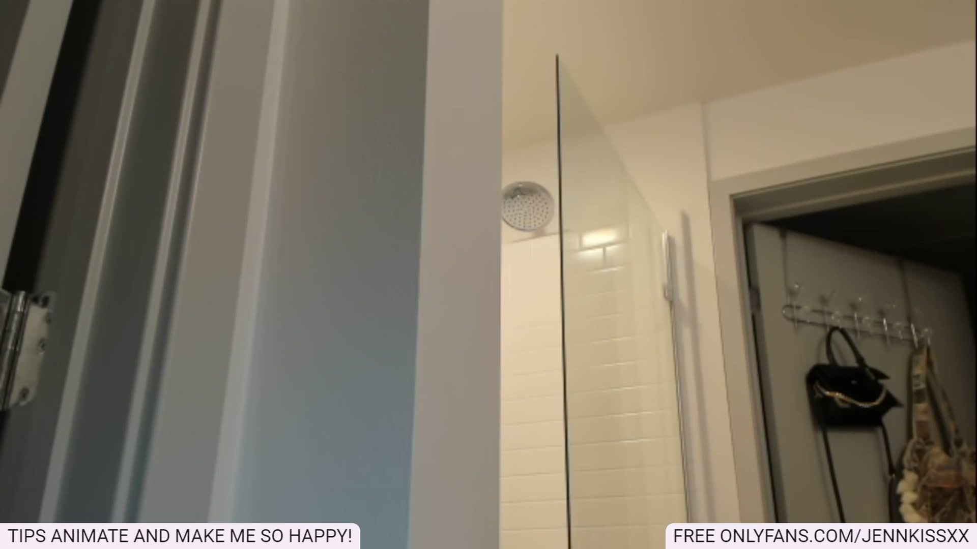 Gallery image thumbnail from Jenn_Kiss's myfreecams stream on, 12/21/2022, 23:00 image 12 of 20