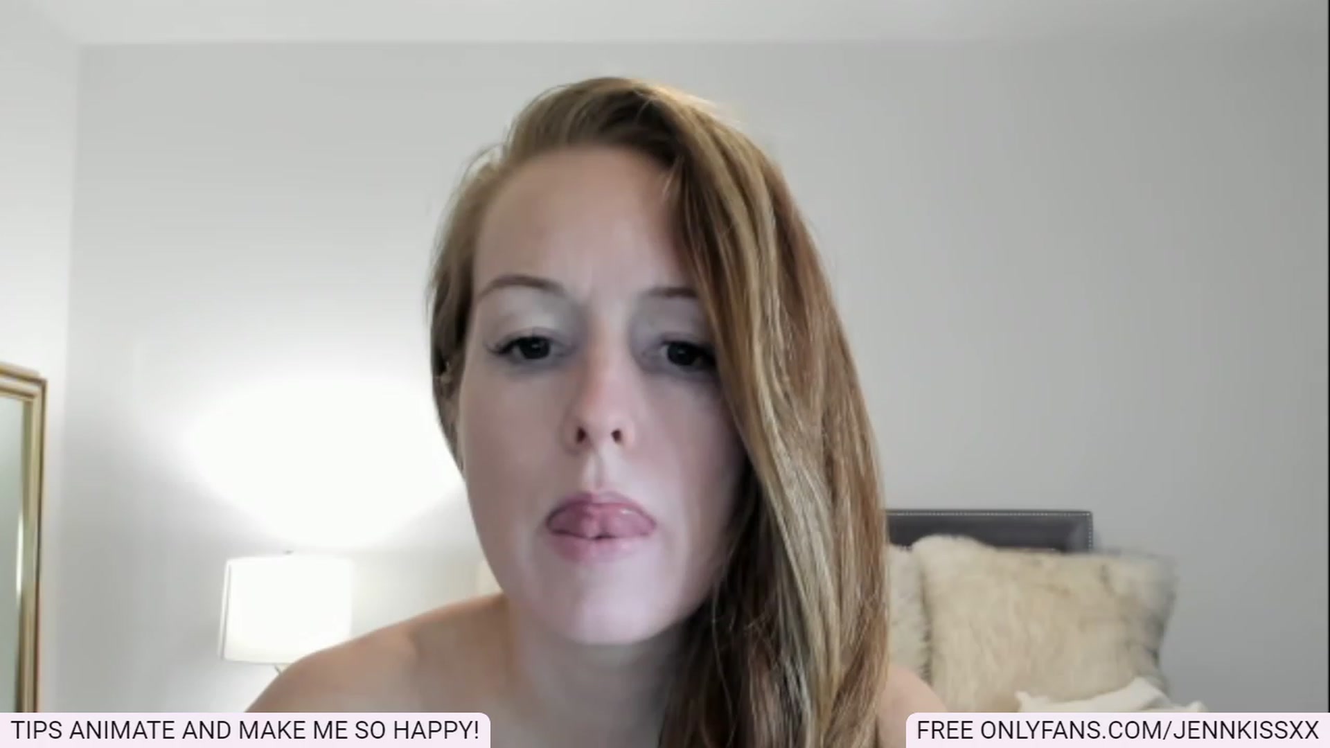 Gallery image thumbnail from Jenn_Kiss's myfreecams stream on, 12/24/2022, 04:09 image 8 of 20
