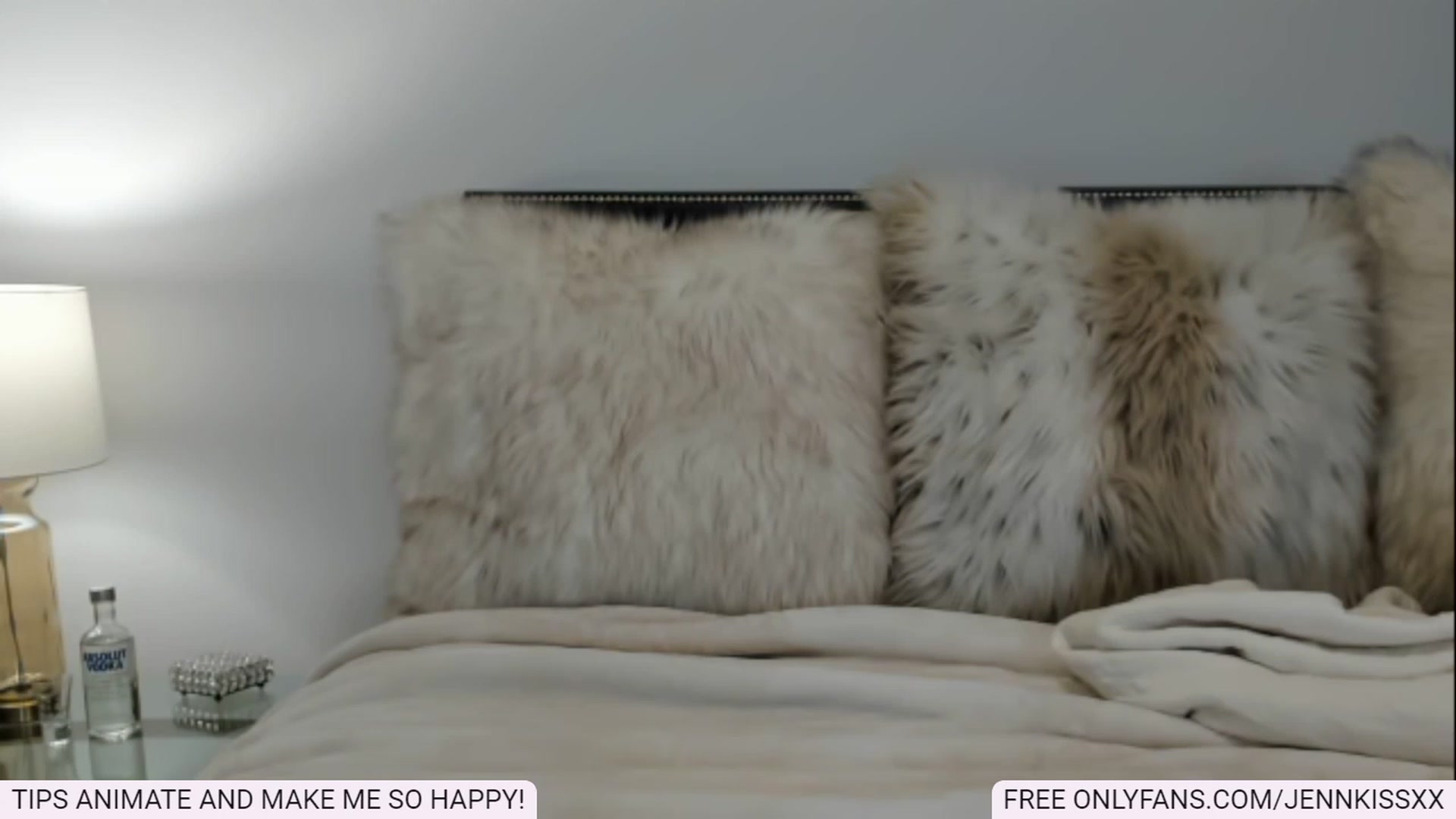 Gallery image thumbnail from Jenn_Kiss's myfreecams stream on, 12/27/2022, 05:59 image 19 of 20