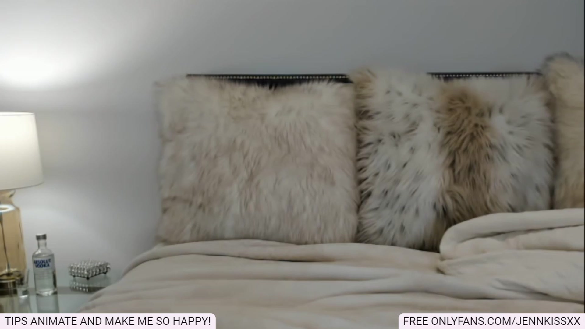 Gallery image thumbnail from Jenn_Kiss's myfreecams stream on, 12/27/2022, 05:59 image 18 of 20