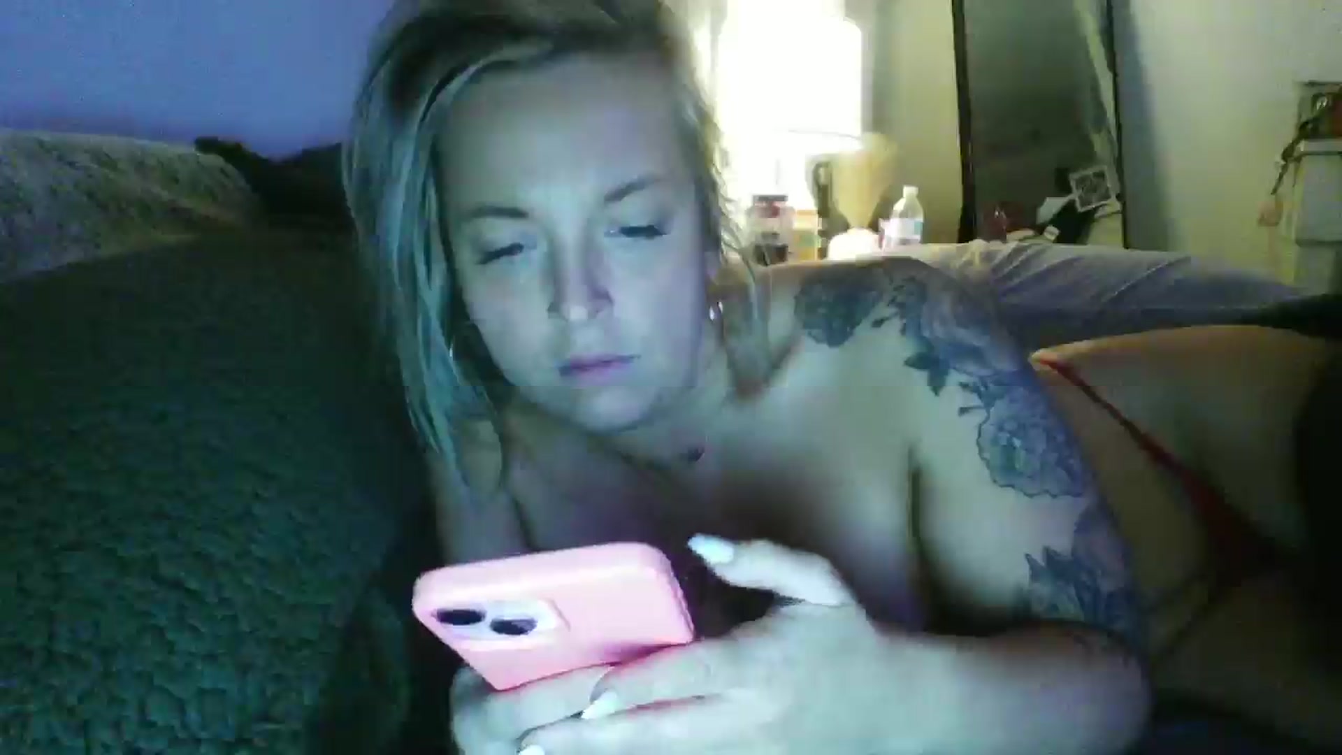 Gallery image thumbnail from JennaLynn784's myfreecams stream on, 12/08/2025, 05:05 image 19 of 20