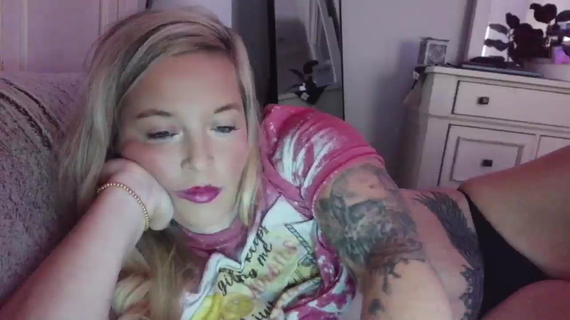 Gallery image thumbnail from JennaLynn784's myfreecams stream on, 12/27/2025, 01:58 image 7 of 20