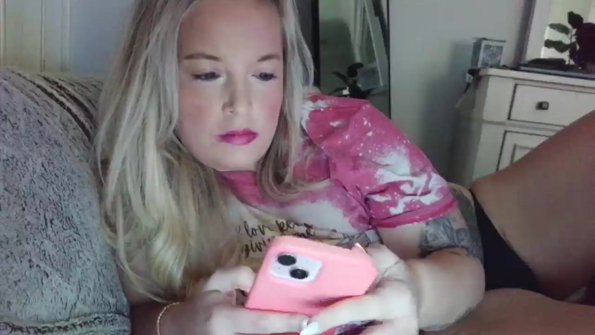 Gallery image thumbnail from JennaLynn784's myfreecams stream on, 12/27/2025, 01:58 image 19 of 20