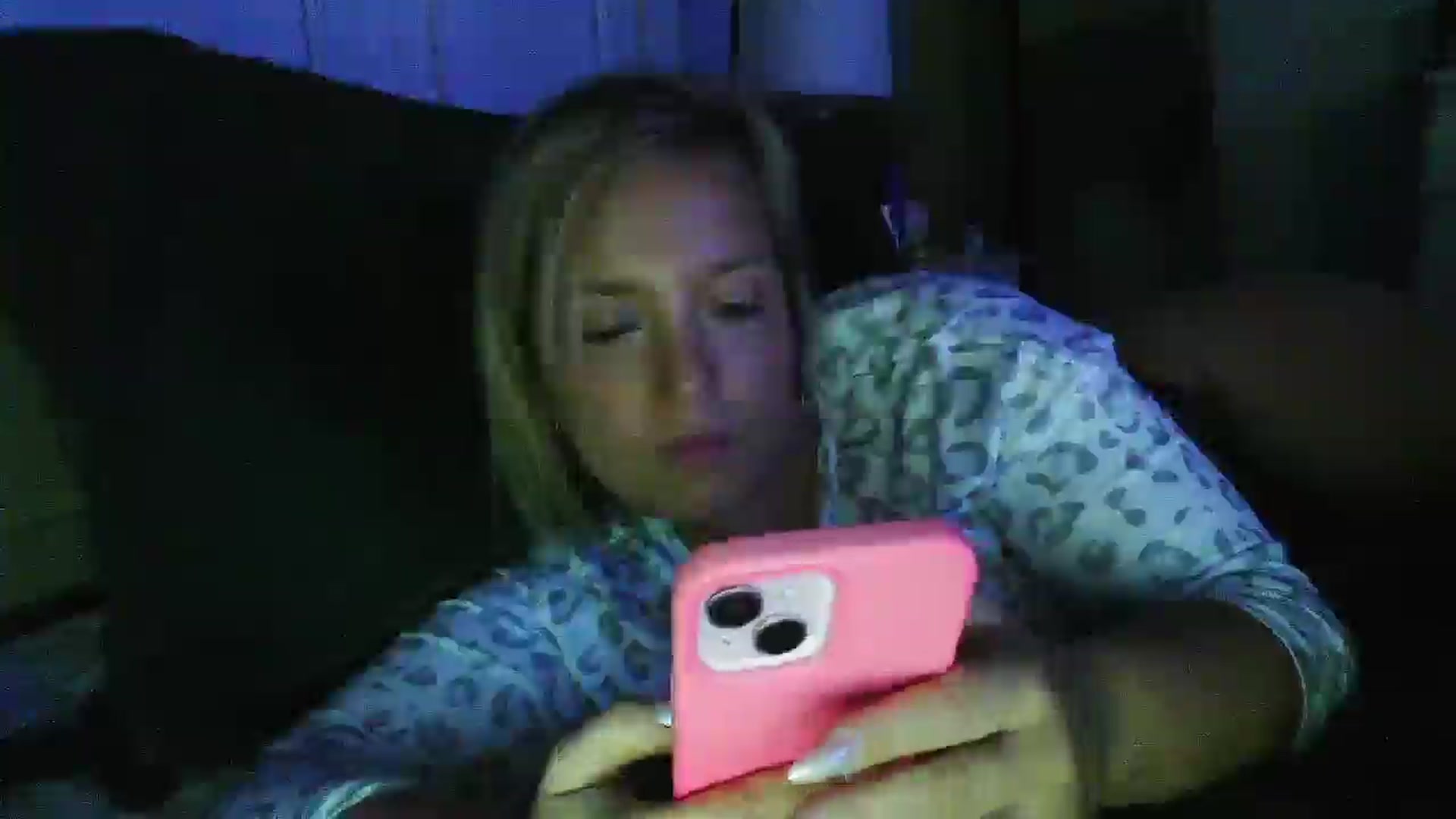 Gallery image thumbnail from JennaLynn784's myfreecams stream on, 01/02/2026, 04:45 image 18 of 20