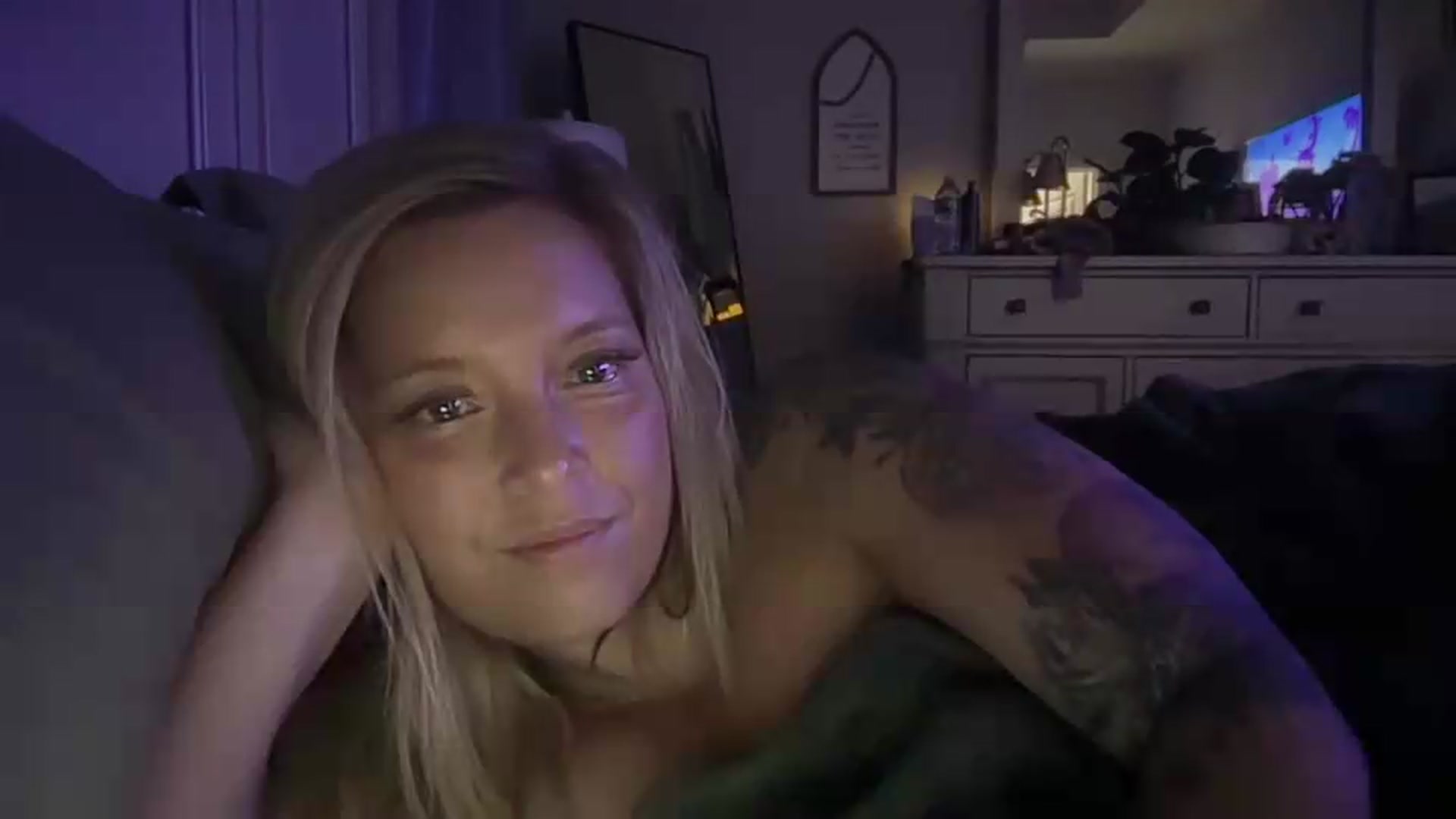 Gallery image thumbnail from JennaLynn784's myfreecams stream on, 07/28/2026, 05:21 image 5 of 20
