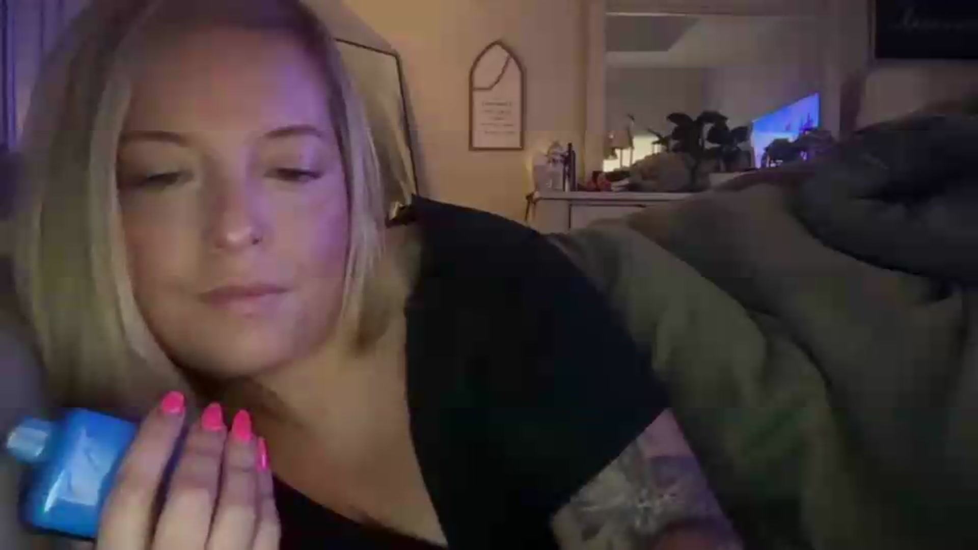 Gallery image thumbnail from JennaLynn784's myfreecams stream on, 07/29/2026, 02:14 image 15 of 20