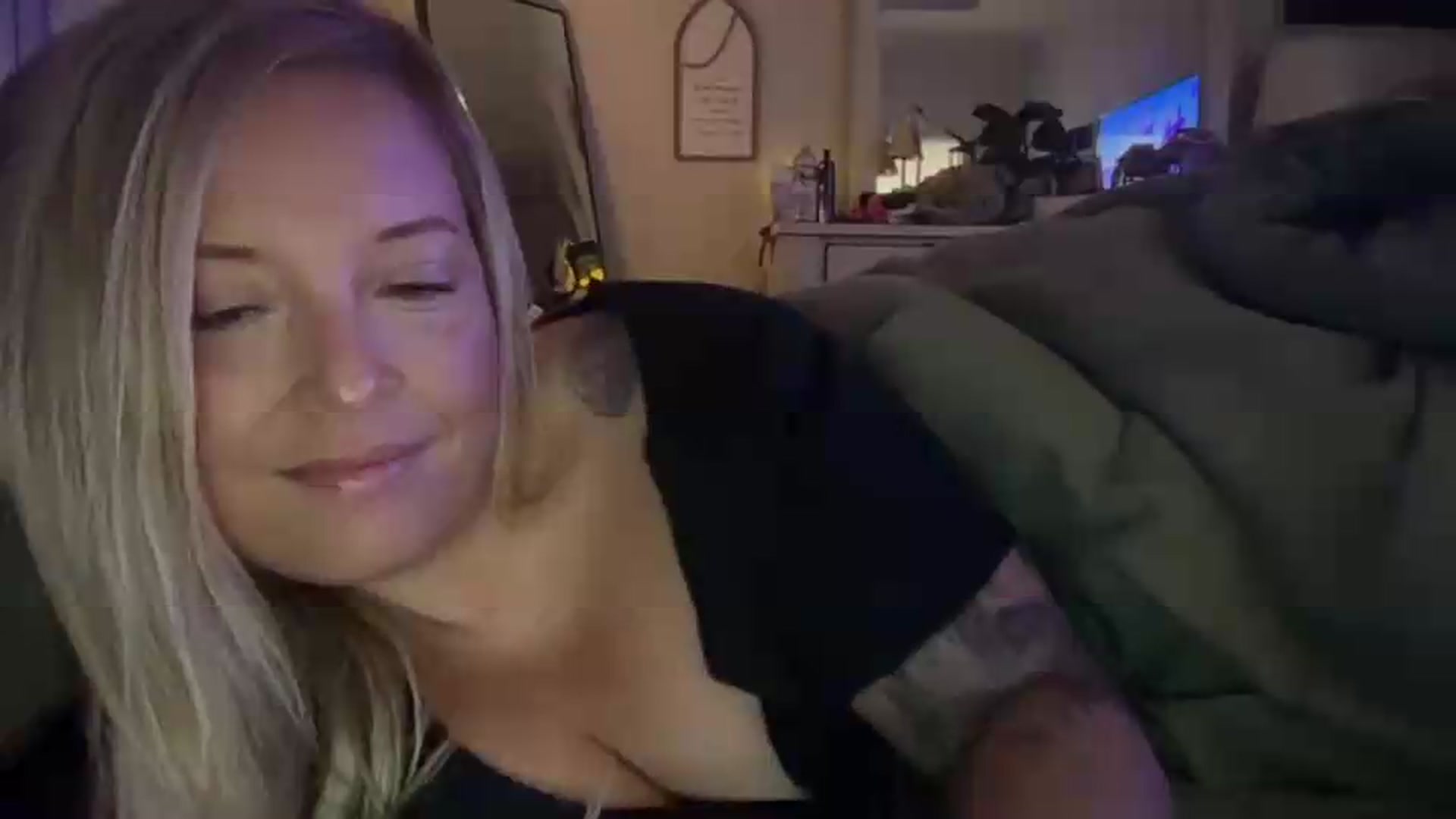 Gallery image thumbnail from JennaLynn784's myfreecams stream on, 07/29/2026, 02:14 image 11 of 20