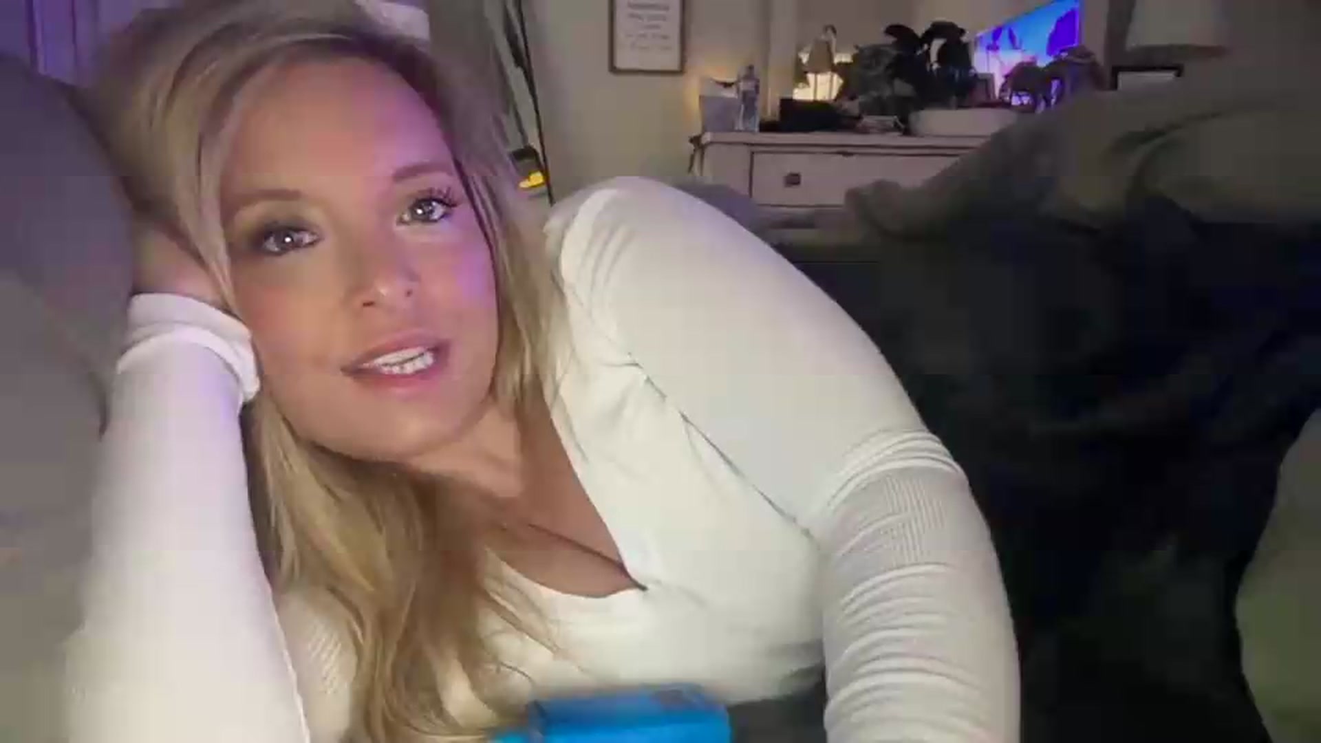 Gallery image thumbnail from JennaLynn784's myfreecams stream on, 07/31/2026, 19:18 image 5 of 20