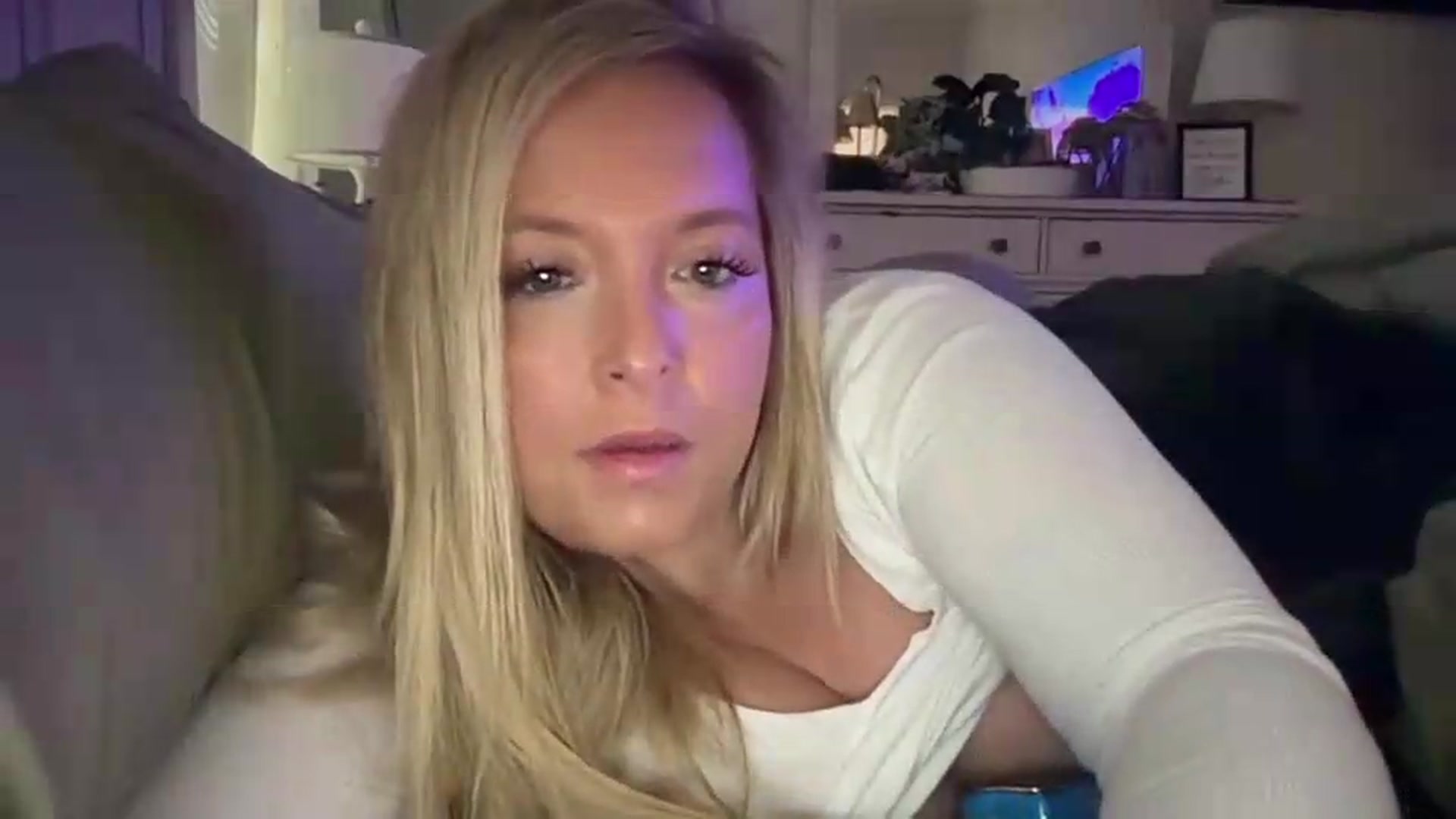 Gallery image thumbnail from JennaLynn784's myfreecams stream on, 07/31/2026, 19:18 image 20 of 20
