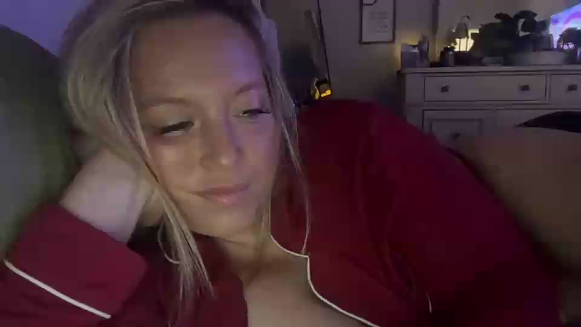 Gallery image thumbnail from JennaLynn784's myfreecams stream on, 08/02/2026, 02:12 image 14 of 20
