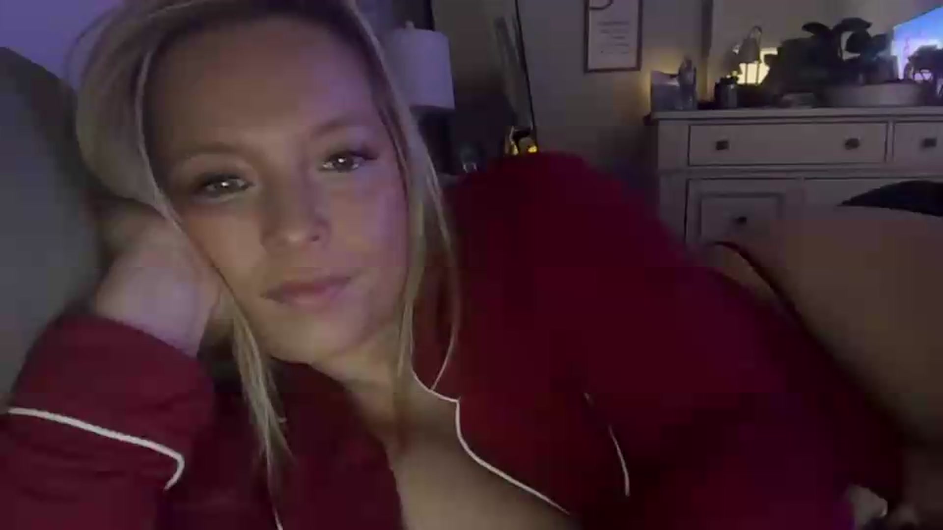 Gallery image thumbnail from JennaLynn784's myfreecams stream on, 08/02/2026, 02:12 image 11 of 20
