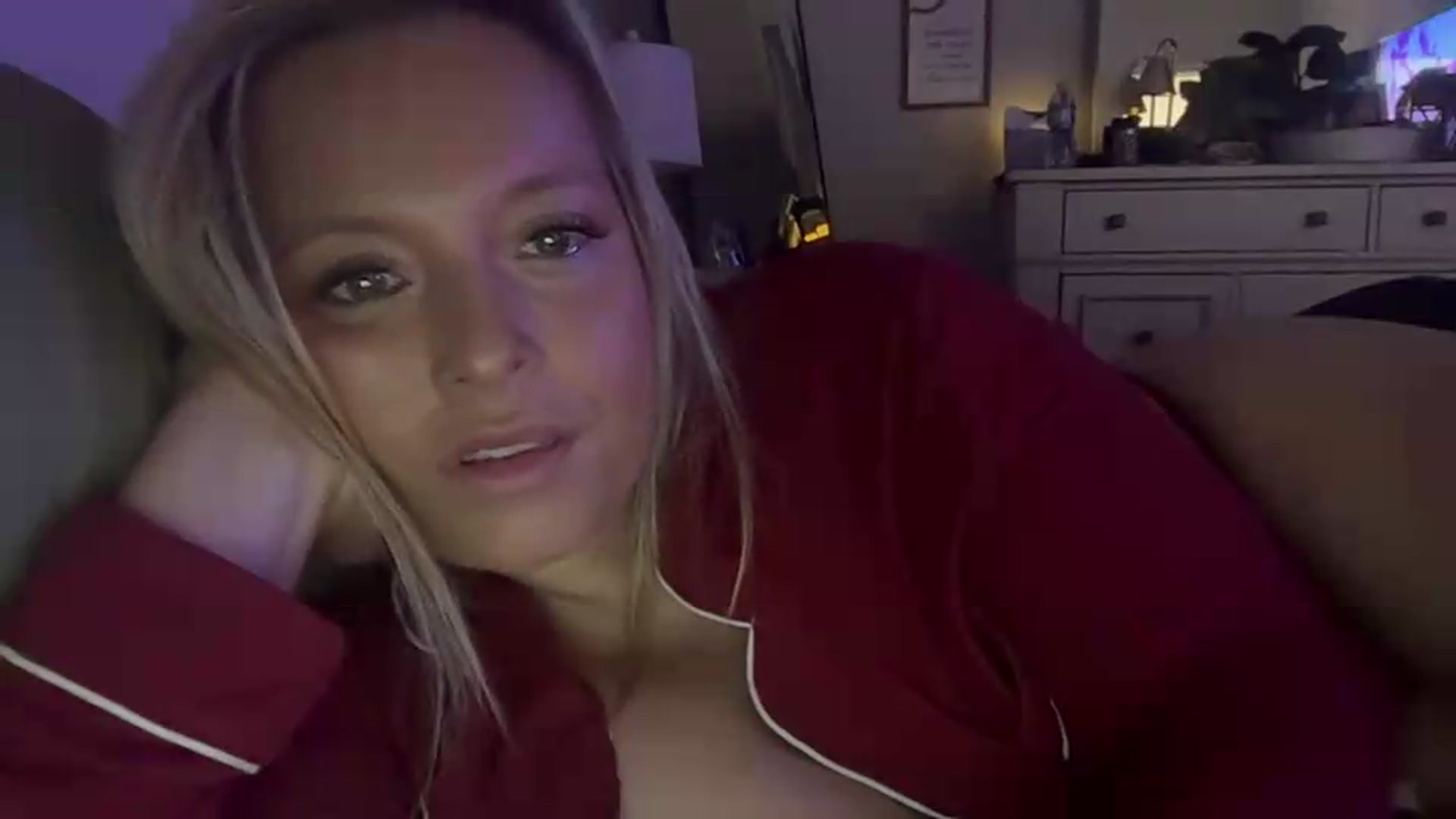 Gallery image thumbnail from JennaLynn784's myfreecams stream on, 08/02/2026, 02:12 image 13 of 20