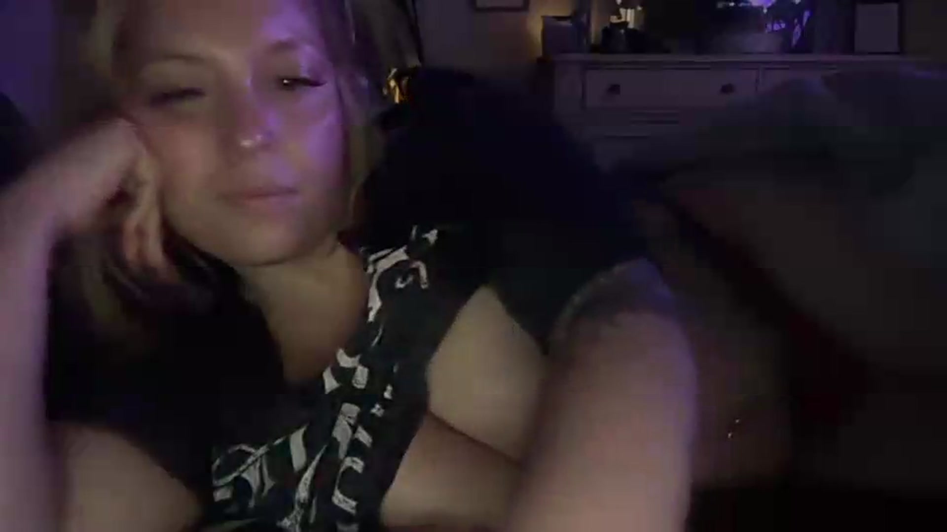 Gallery image thumbnail from JennaLynn784's myfreecams stream on, 08/05/2026, 03:08 image 14 of 20