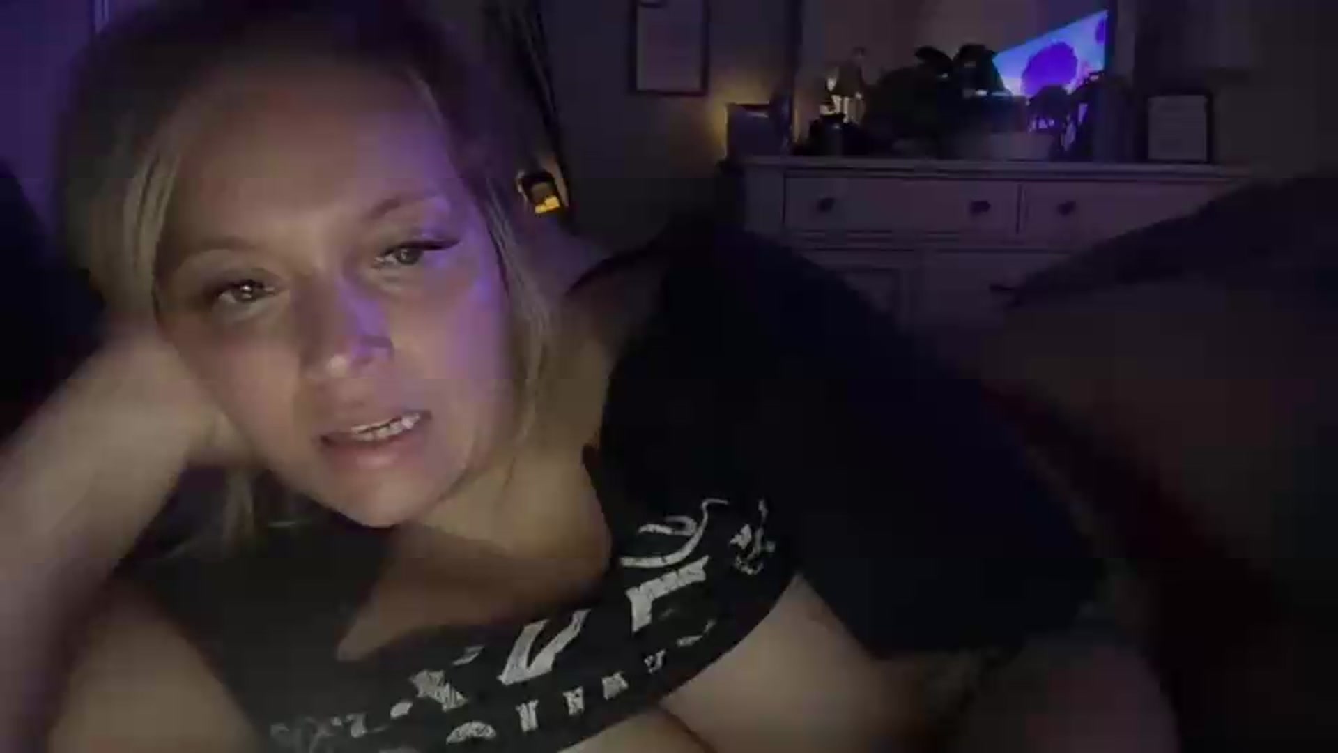 Gallery image thumbnail from JennaLynn784's myfreecams stream on, 08/05/2026, 03:21 image 17 of 20