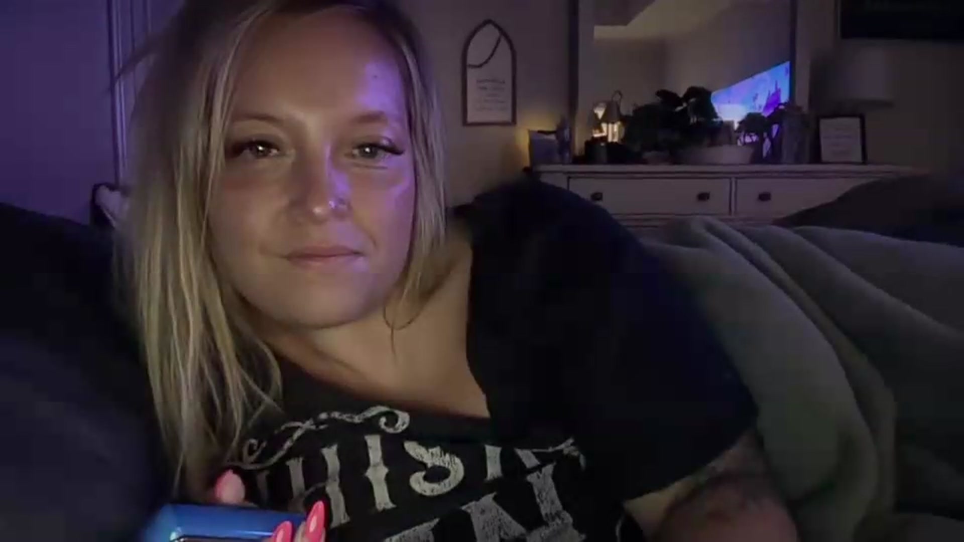 Gallery image thumbnail from JennaLynn784's myfreecams stream on, 08/05/2026, 05:49 image 12 of 20