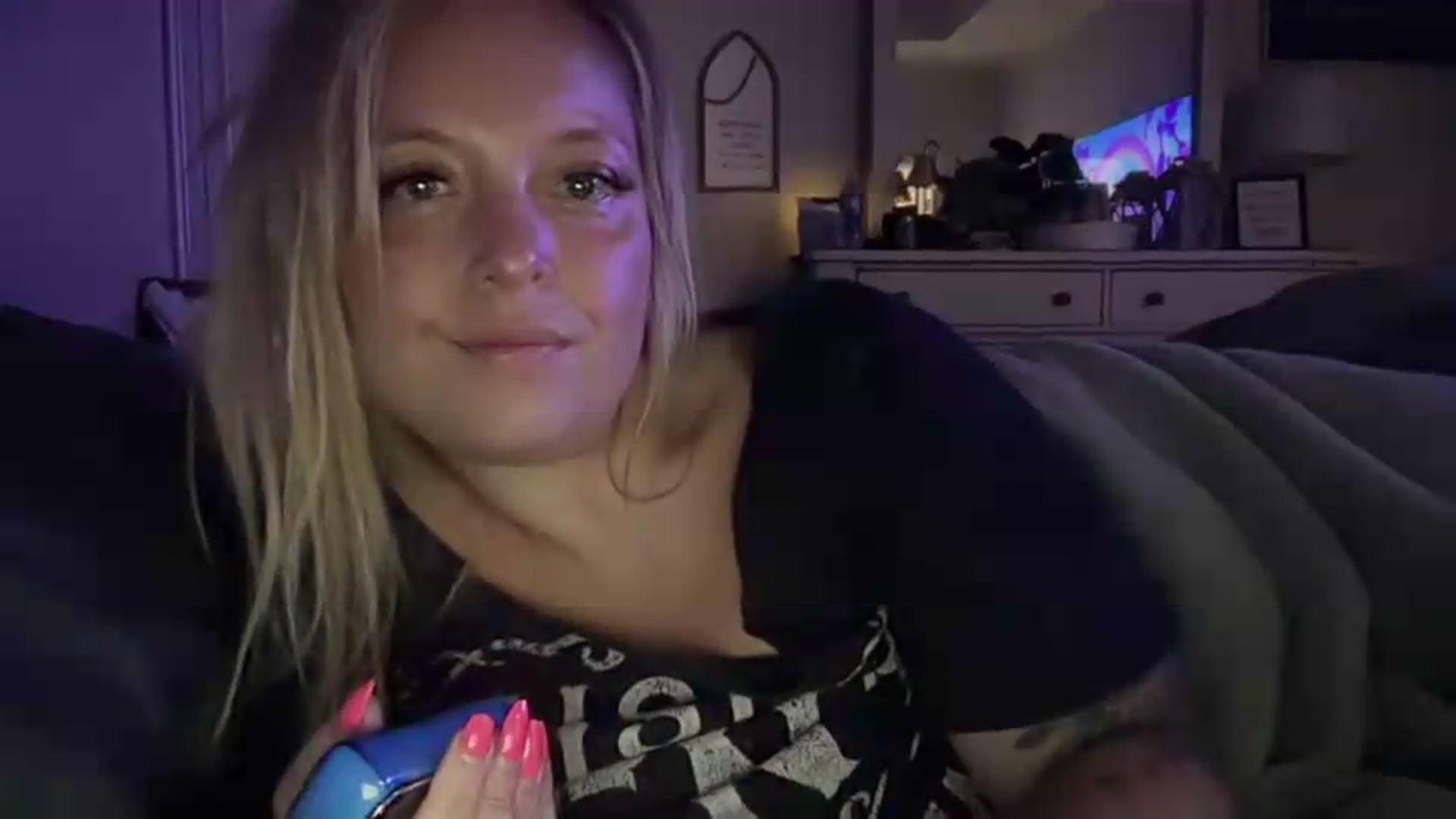 Gallery image thumbnail from JennaLynn784's myfreecams stream on, 08/05/2026, 05:49 image 17 of 20
