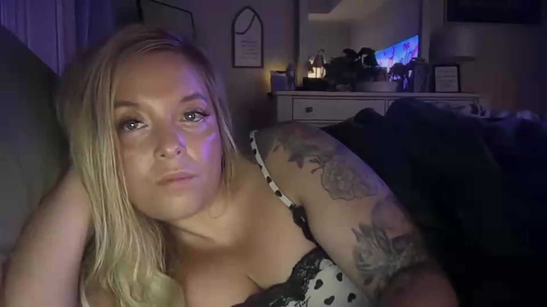 Gallery image thumbnail from JennaLynn784's myfreecams stream on, 08/06/2026, 06:13 image 3 of 20