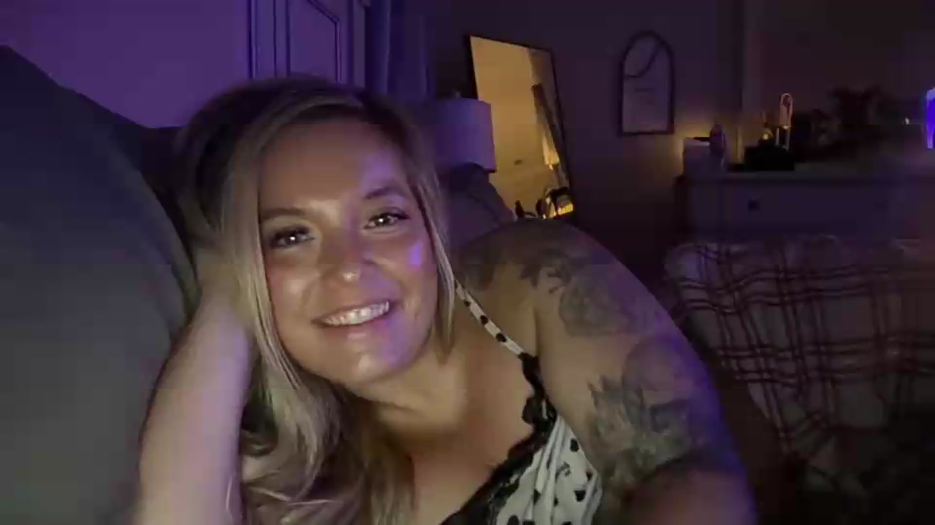 Gallery image thumbnail from JennaLynn784's myfreecams stream on, 08/06/2026, 07:02 image 9 of 20