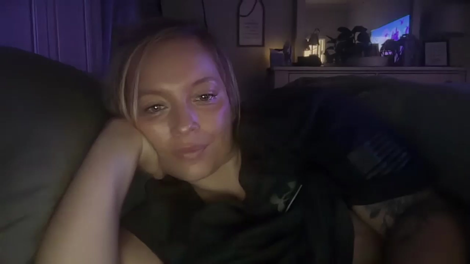 Gallery image thumbnail from JennaLynn784's myfreecams stream on, 08/07/2026, 04:49 image 9 of 20