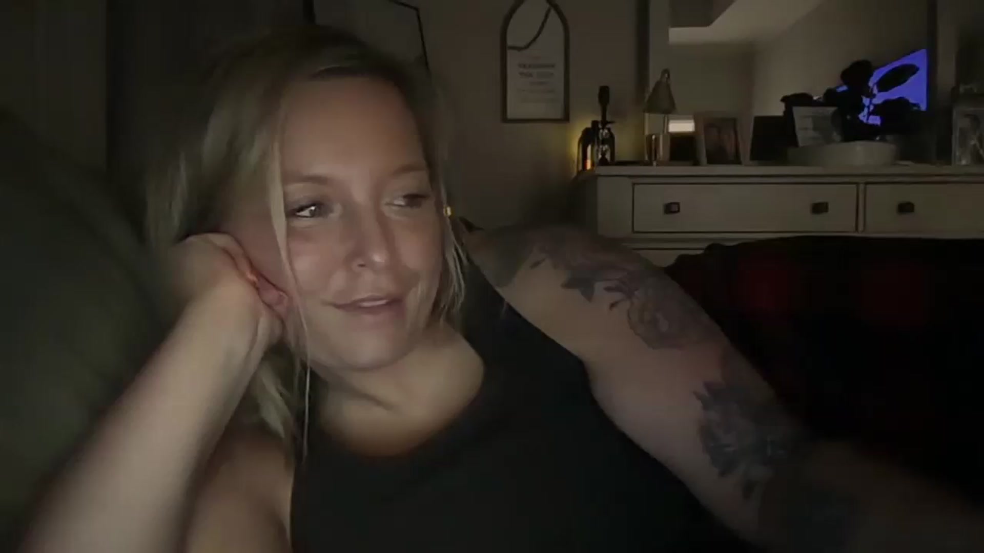 Gallery image thumbnail from JennaLynn784's myfreecams stream on, 08/19/2026, 05:39 image 4 of 20