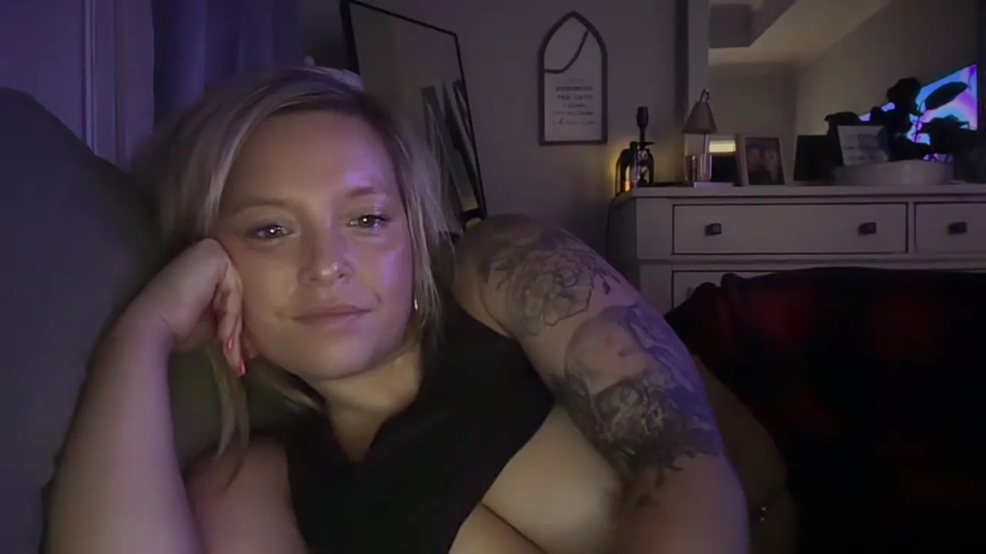Gallery image thumbnail from JennaLynn784's myfreecams stream on, 08/19/2026, 05:39 image 16 of 20