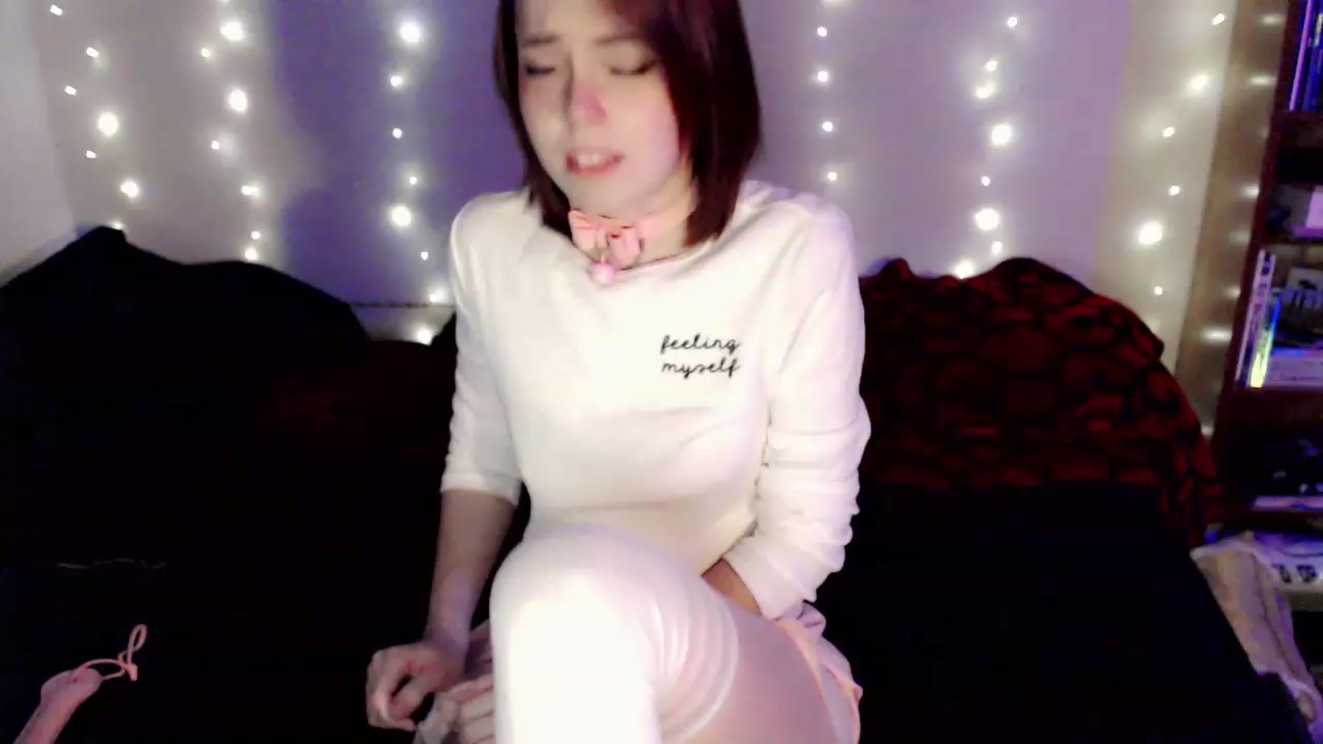 Gallery image thumbnail from JennaRae2k's myfreecams stream on, 11/20/2022, 05:37 image 1 of 20