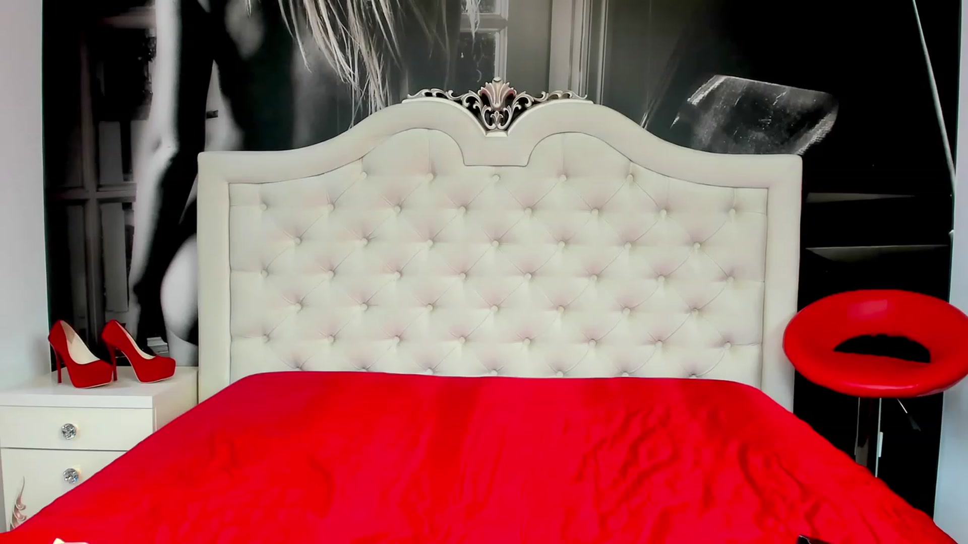 Gallery image thumbnail from Jennasweetass's myfreecams stream on, 11/20/2022, 23:50 image 1 of 20