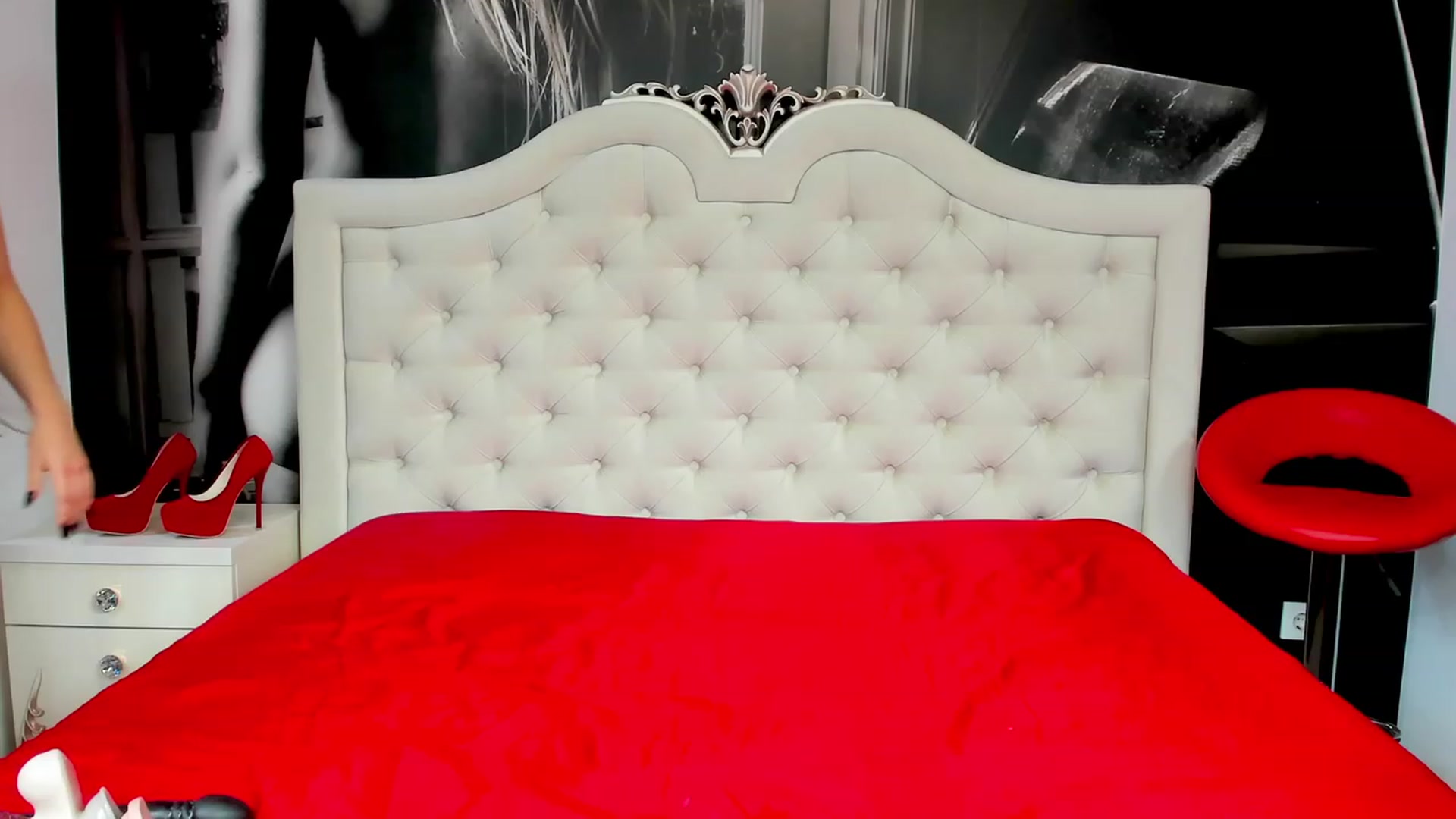 Gallery image thumbnail from Jennasweetass's myfreecams stream on, 11/24/2022, 08:05 image 9 of 20