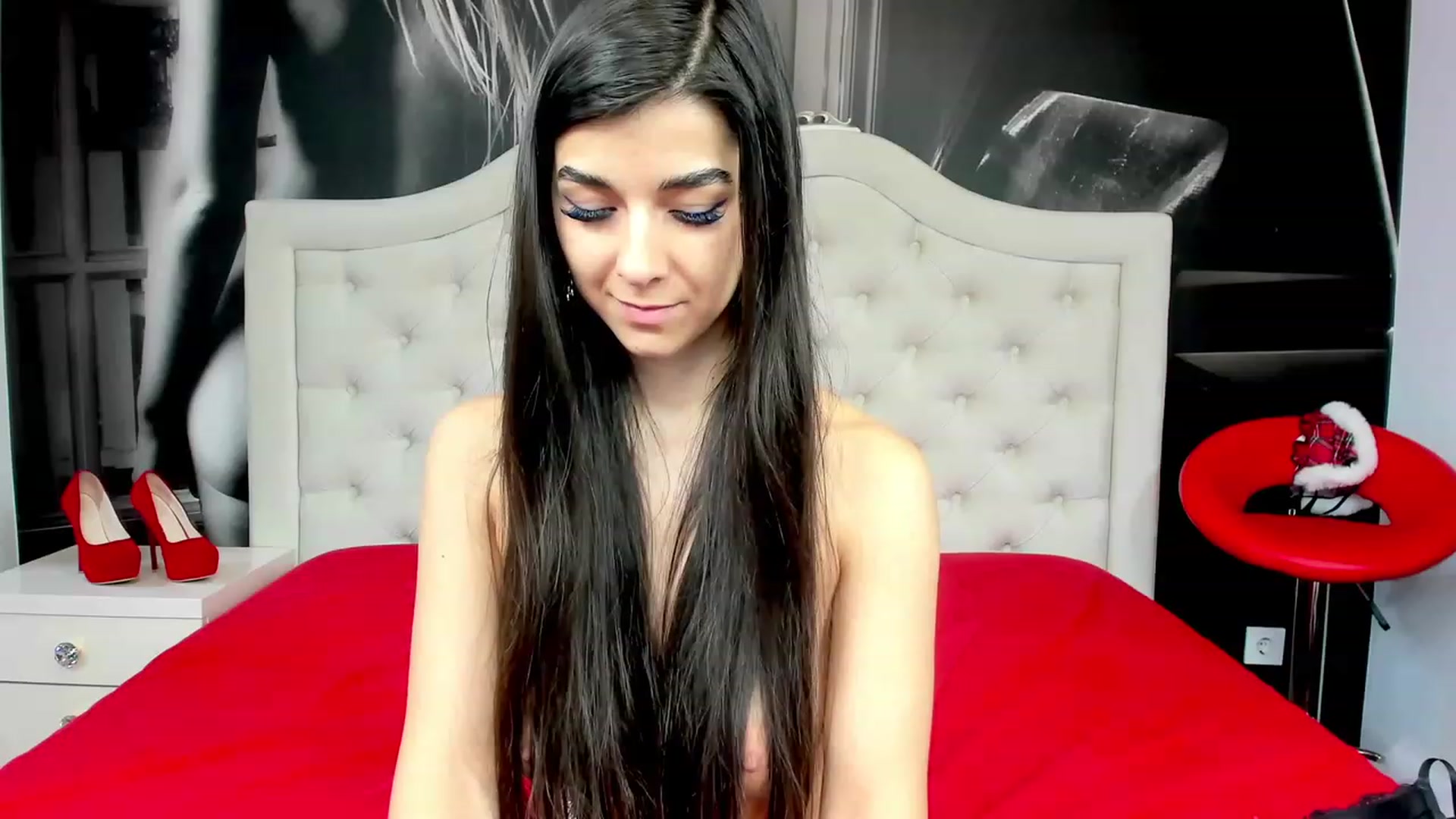 Gallery image thumbnail from Jennasweetass's myfreecams stream on, 12/09/2022, 24:04 image 1 of 20