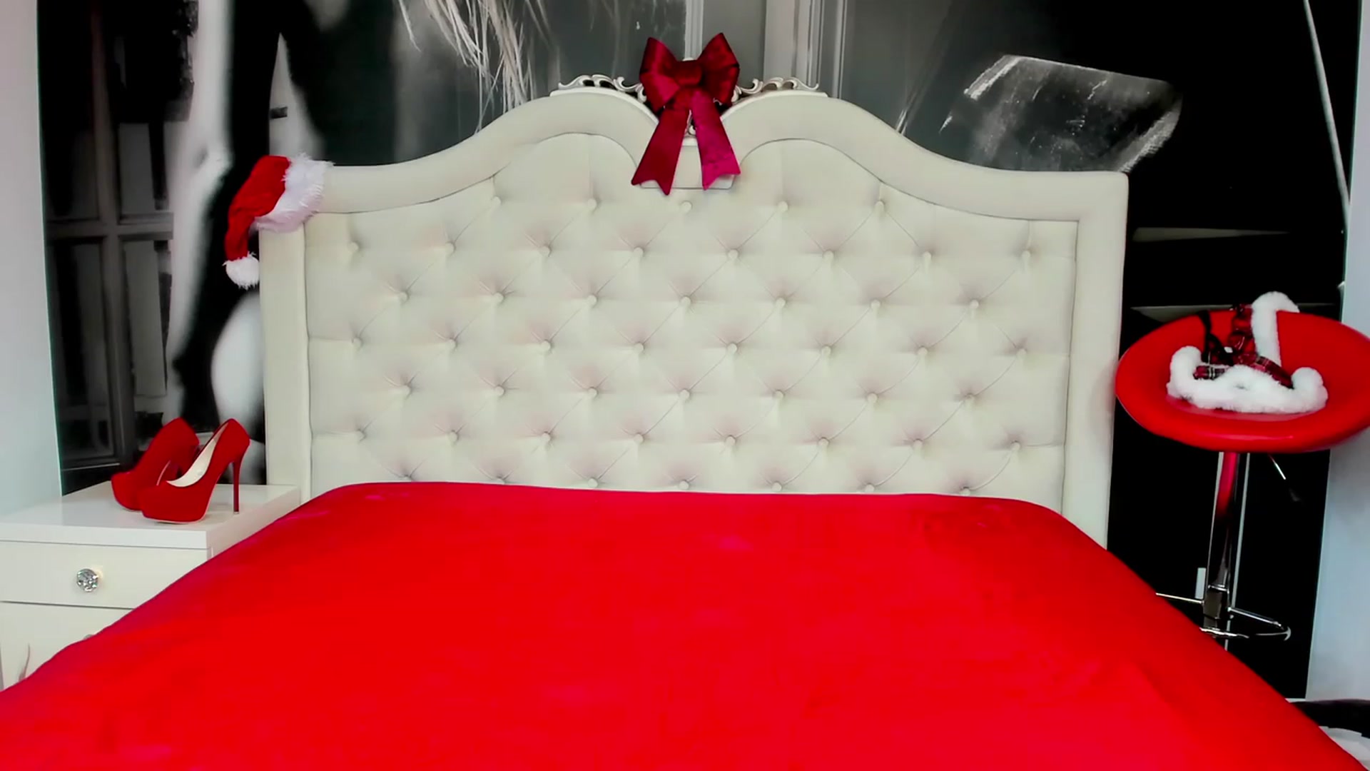 Gallery image thumbnail from Jennasweetass's myfreecams stream on, 12/17/2022, 05:56 image 7 of 20