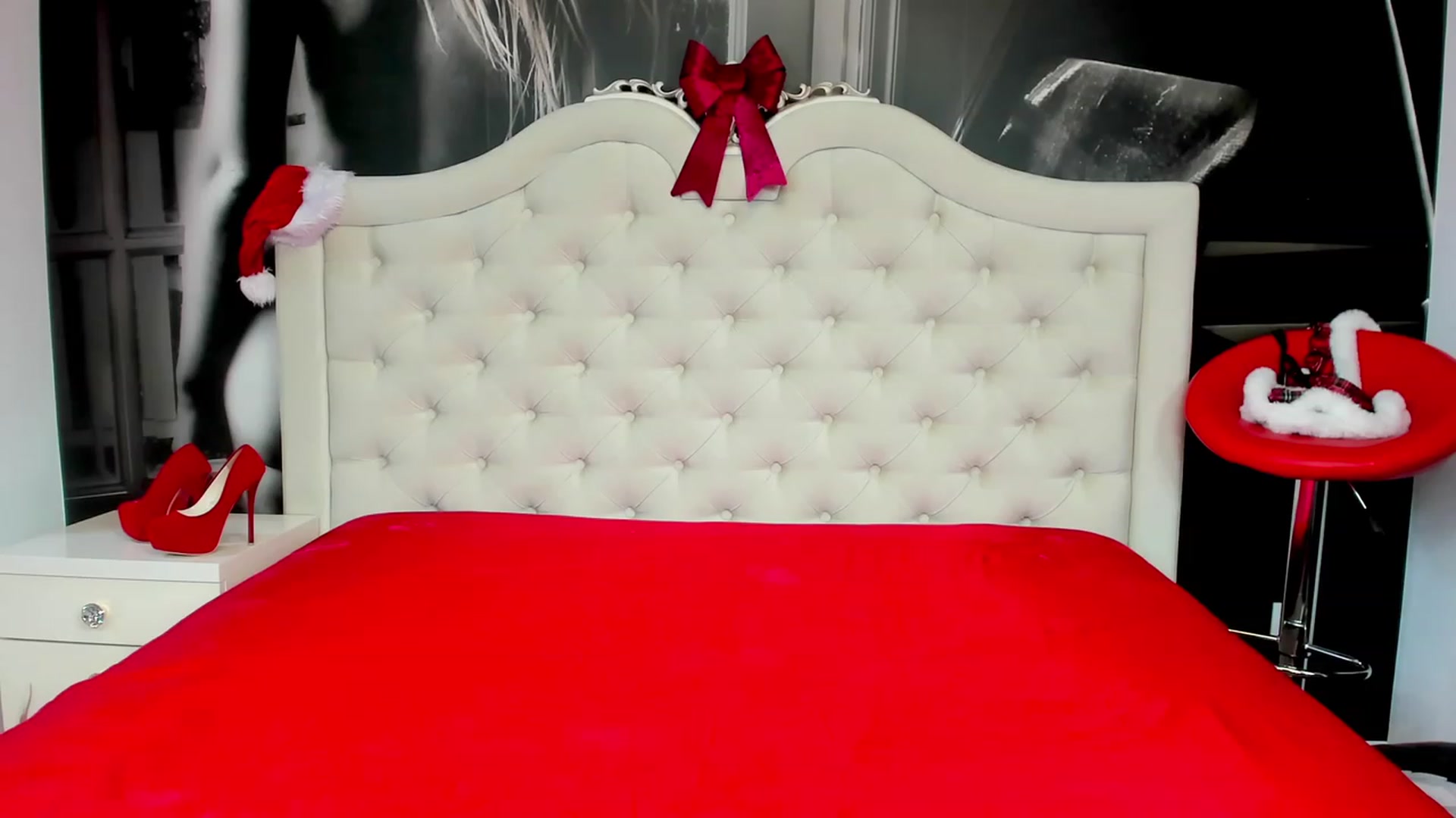 Gallery image thumbnail from Jennasweetass's myfreecams stream on, 12/17/2022, 05:56 image 6 of 20
