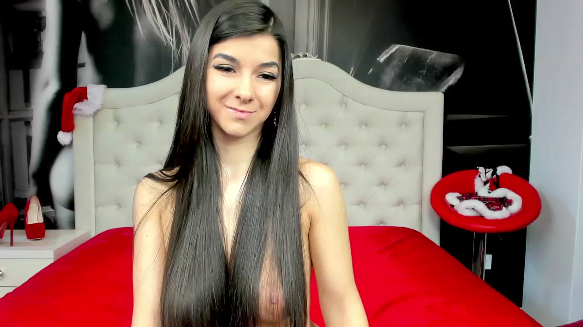 Gallery image thumbnail from Jennasweetass's myfreecams stream on, 12/19/2022, 04:24 image 4 of 20