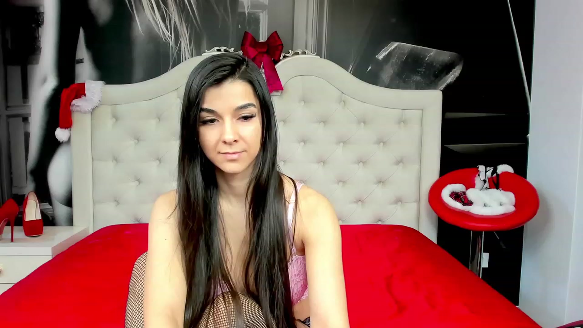 Gallery image thumbnail from Jennasweetass's myfreecams stream on, 12/22/2022, 07:17 image 2 of 20