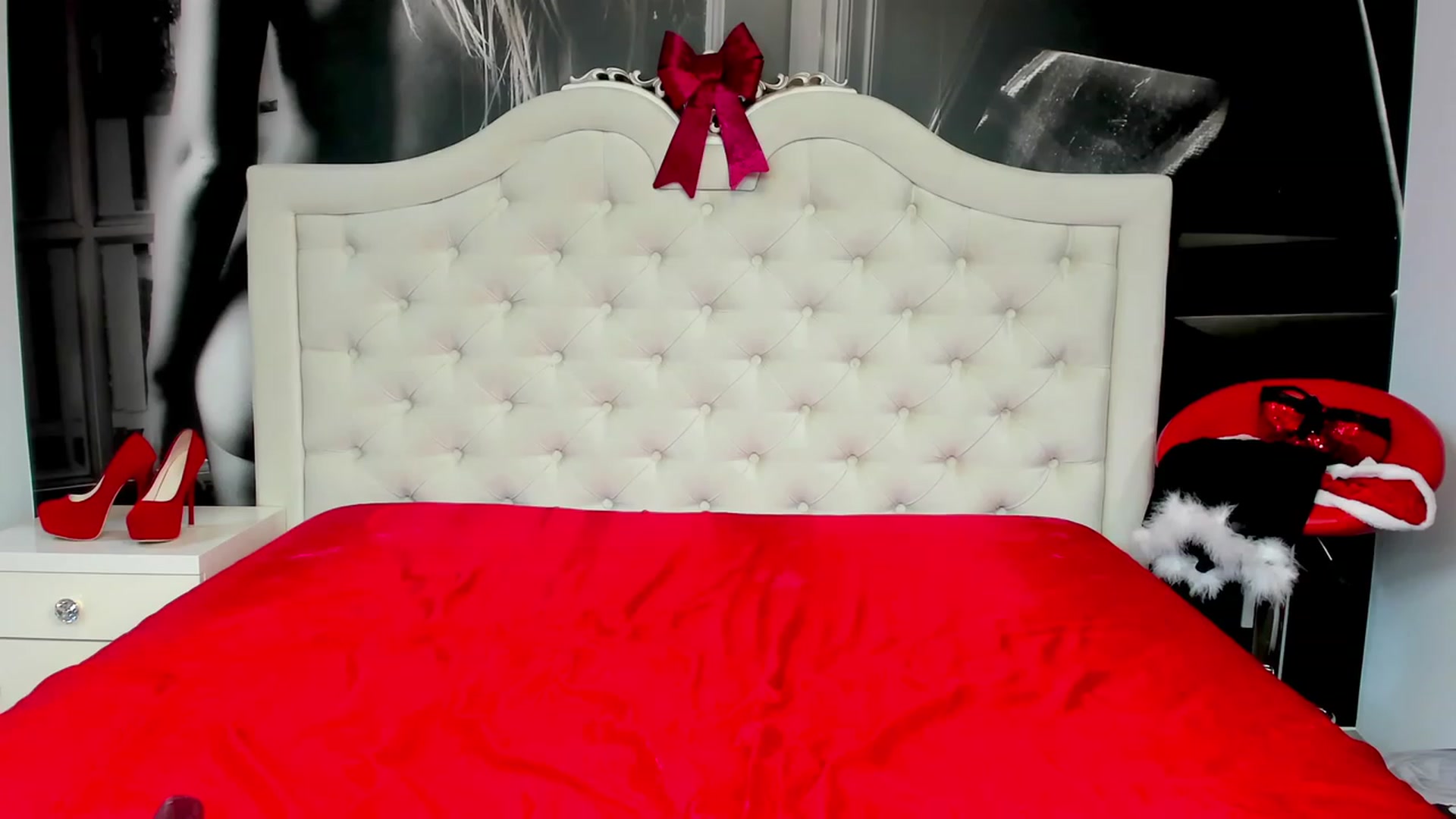 Gallery image thumbnail from Jennasweetass's myfreecams stream on, 12/31/2022, 07:17 image 1 of 20