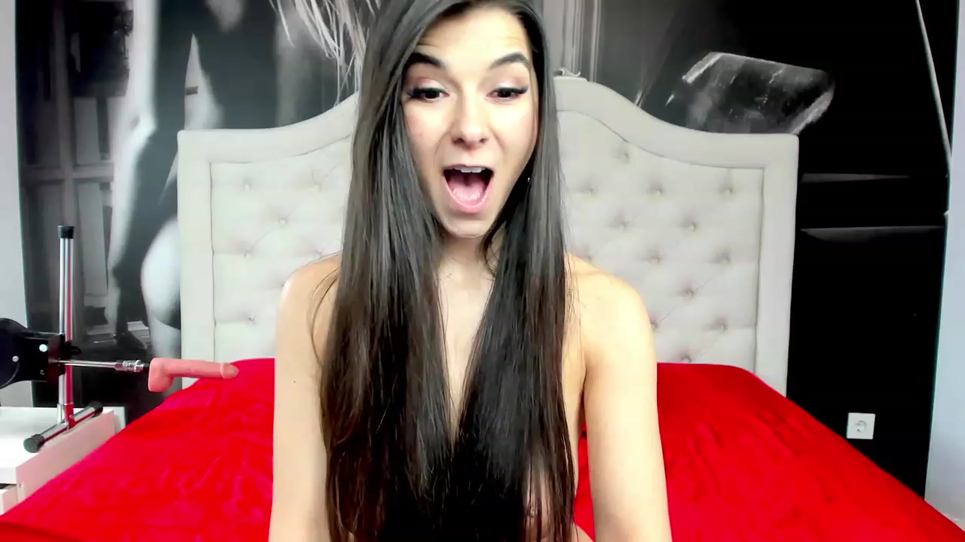 Gallery image thumbnail from Jennasweetass's myfreecams stream on, 01/15/2023, 07:40 image 13 of 20