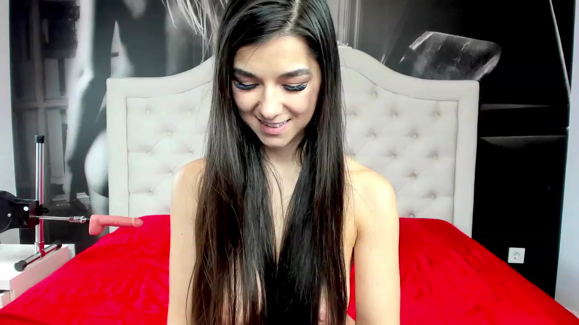 Gallery image thumbnail from Jennasweetass's myfreecams stream on, 01/15/2023, 07:40 image 10 of 20