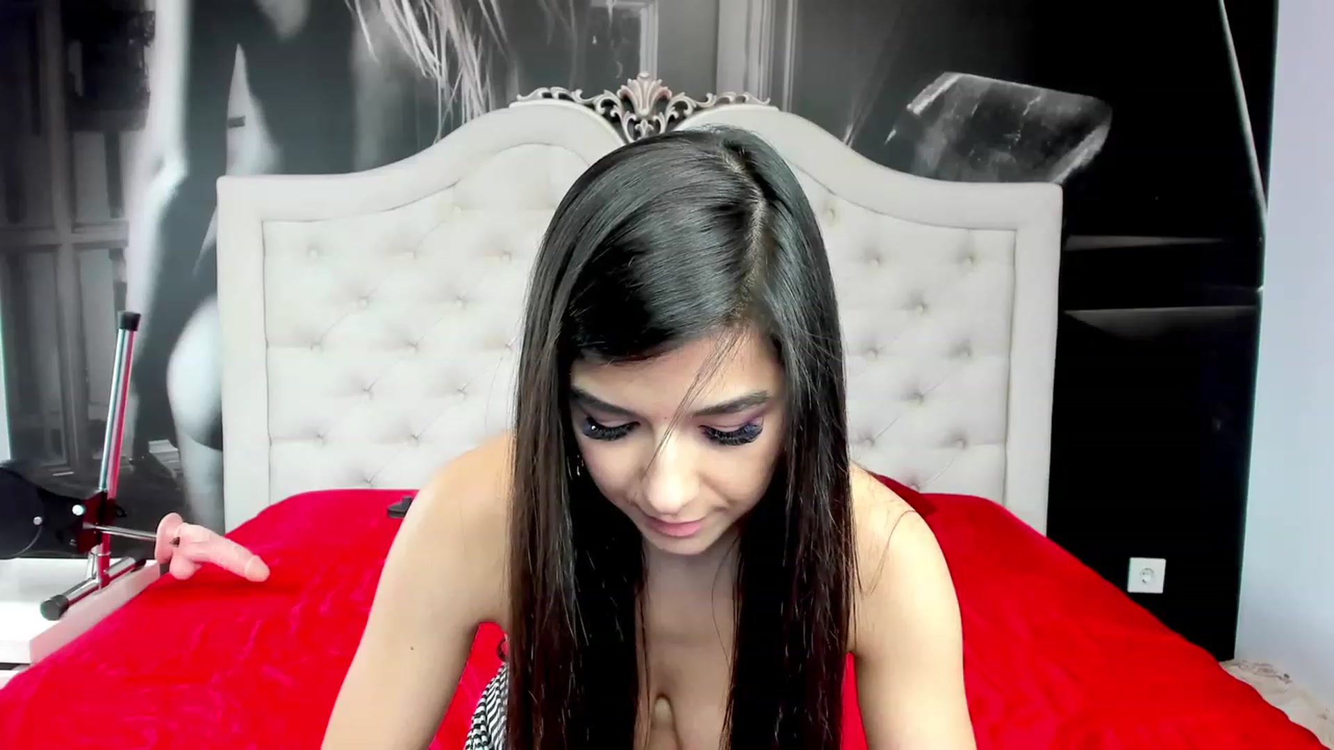 Gallery image thumbnail from Jennasweetass's myfreecams stream on, 01/16/2023, 07:35 image 8 of 20