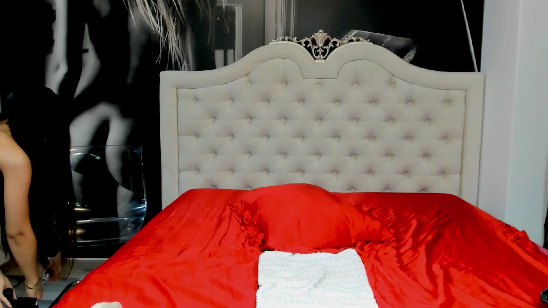 Gallery image thumbnail from Jennasweetass's myfreecams stream on, 08/17/2023, 08:05 image 17 of 20