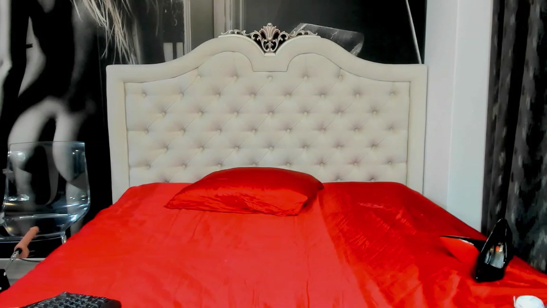 Gallery image thumbnail from Jennasweetass's myfreecams stream on, 08/25/2023, 24:17 image 8 of 20
