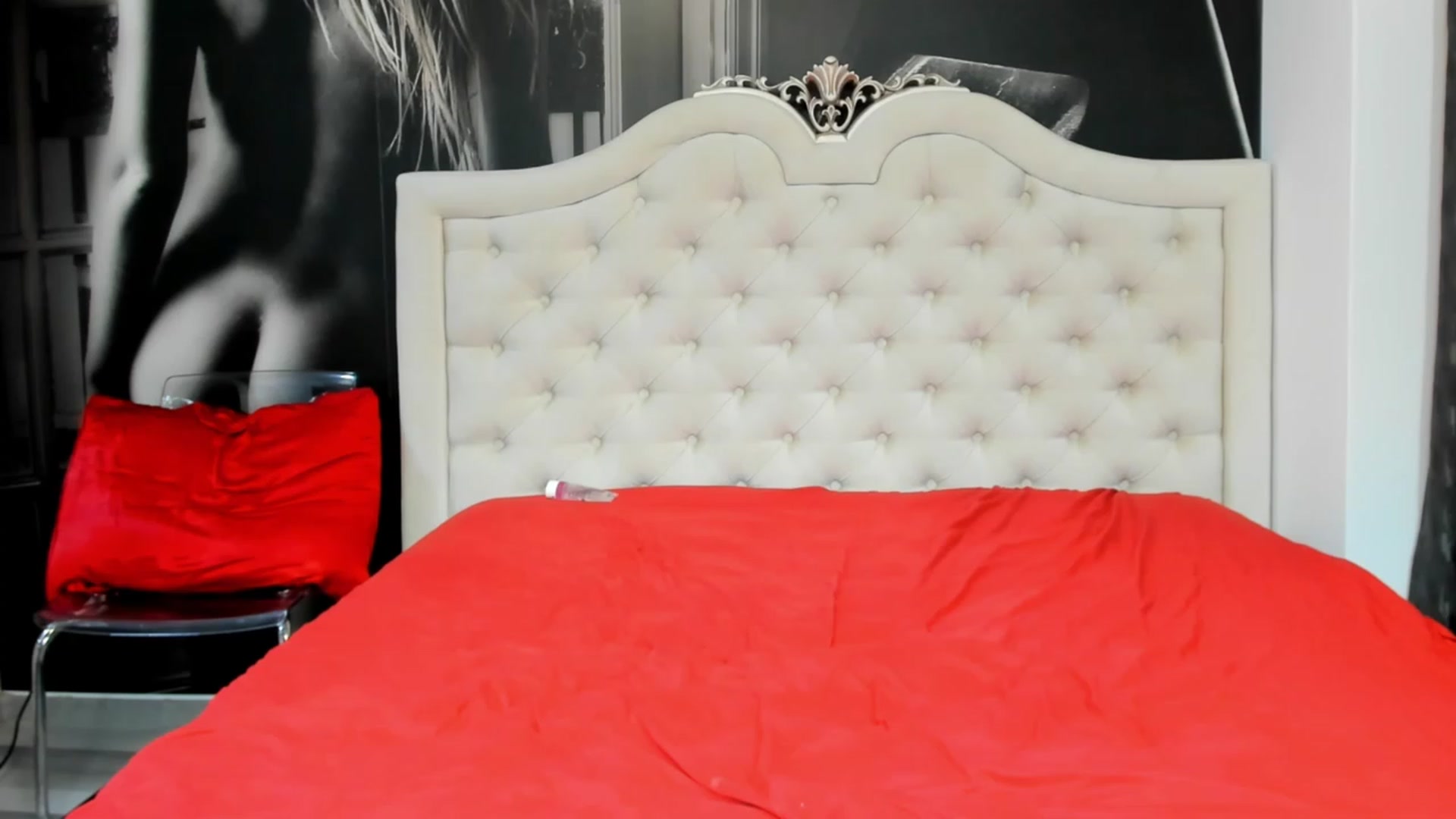 Gallery image thumbnail from Jennasweetass's myfreecams stream on, 09/30/2023, 05:05 image 18 of 20